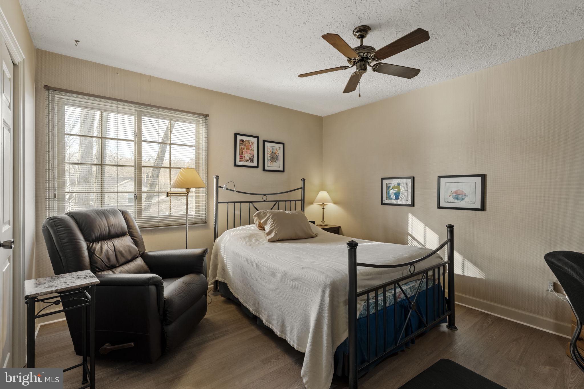 PENN OAKS SOUTH - Residential