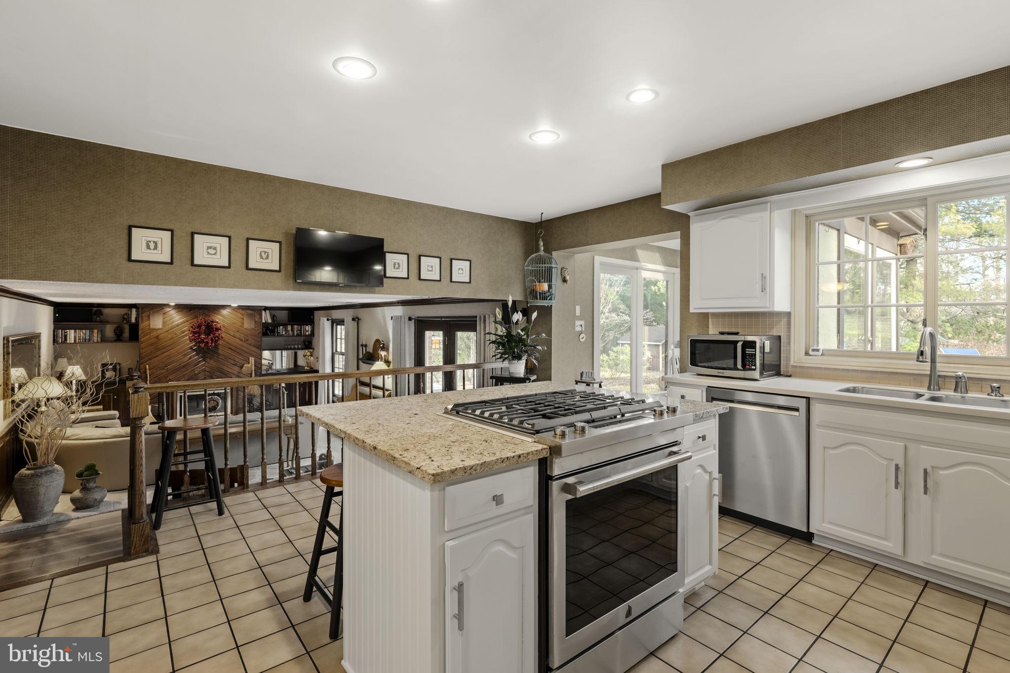 PENN OAKS SOUTH - Residential