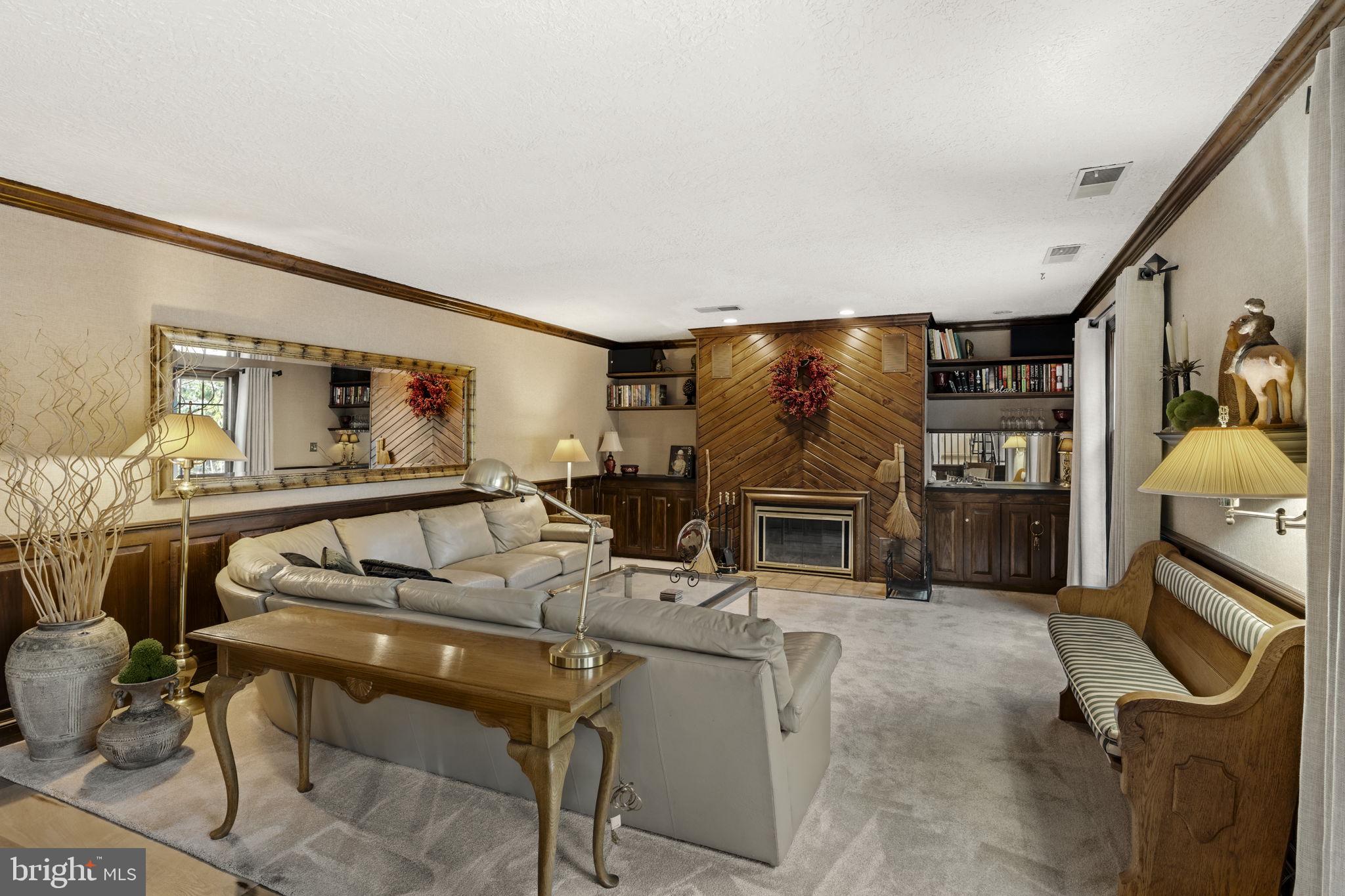 PENN OAKS SOUTH - Residential