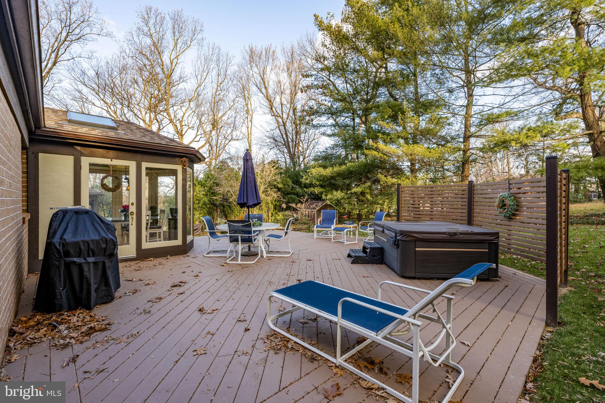 PENN OAKS SOUTH - Residential