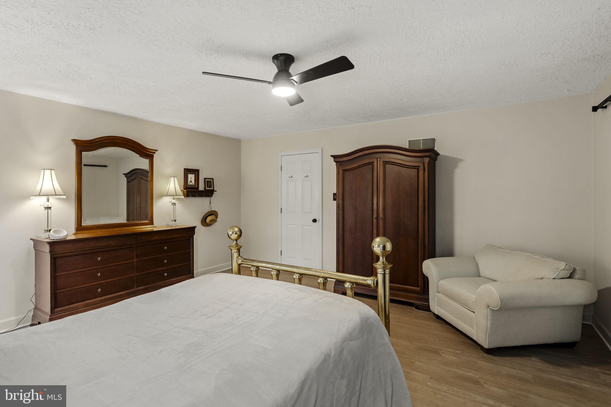 PENN OAKS SOUTH - Residential