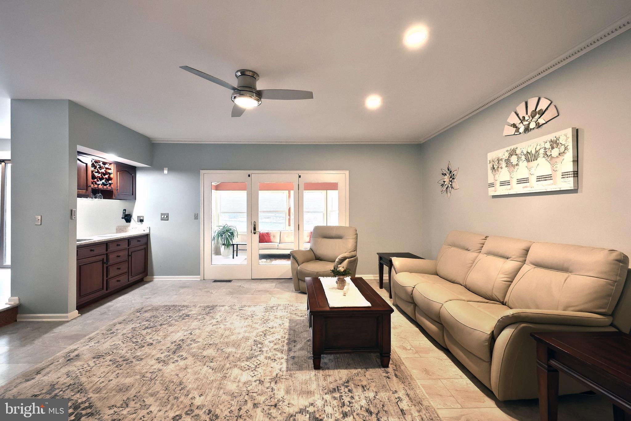 THE MEADOWS - Residential