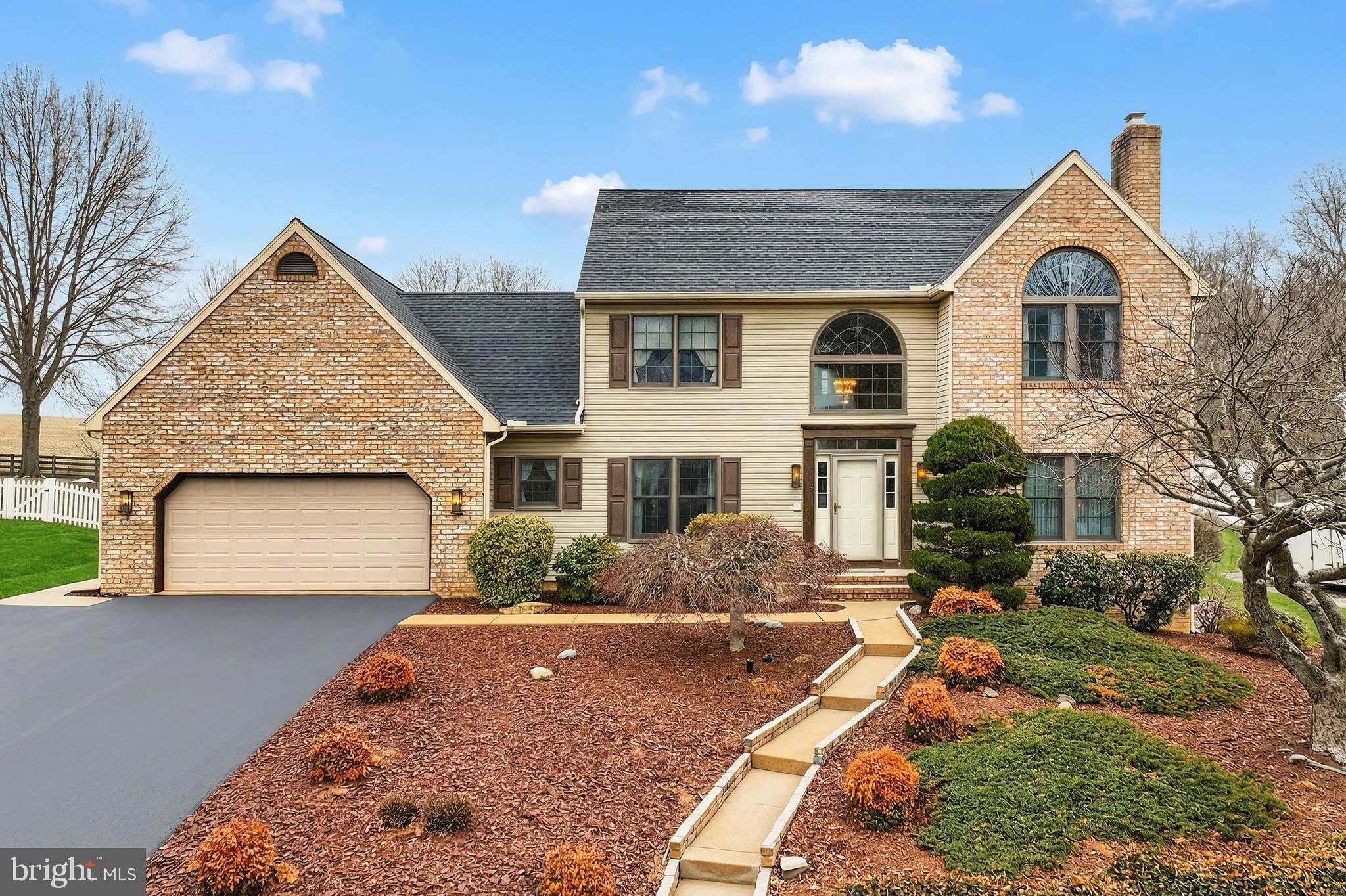 THE MEADOWS - Residential