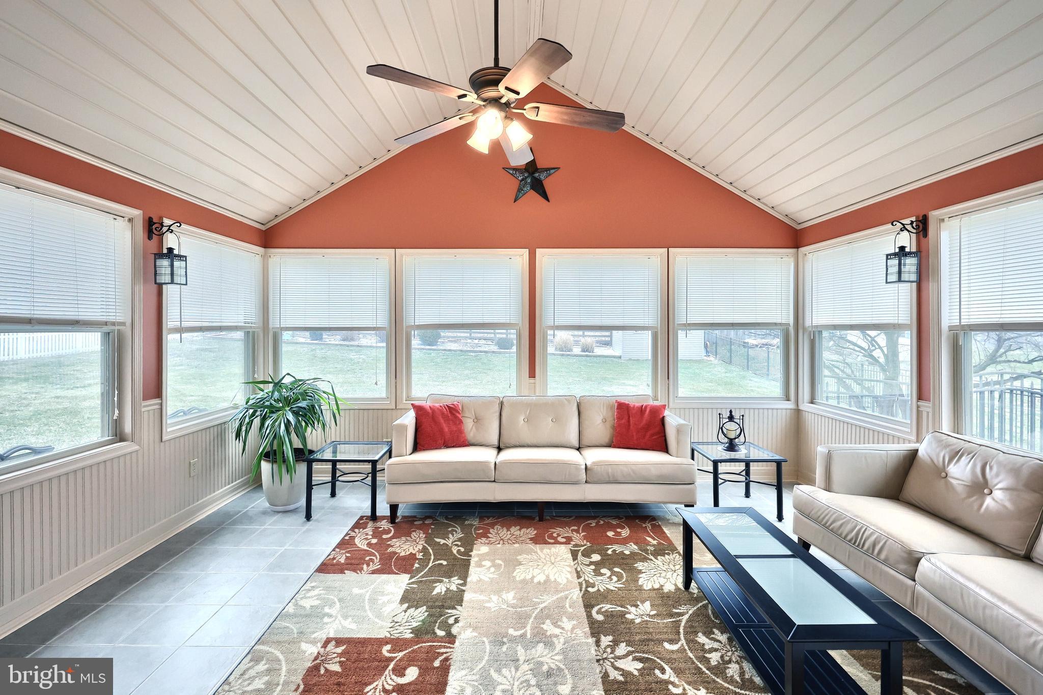 THE MEADOWS - Residential