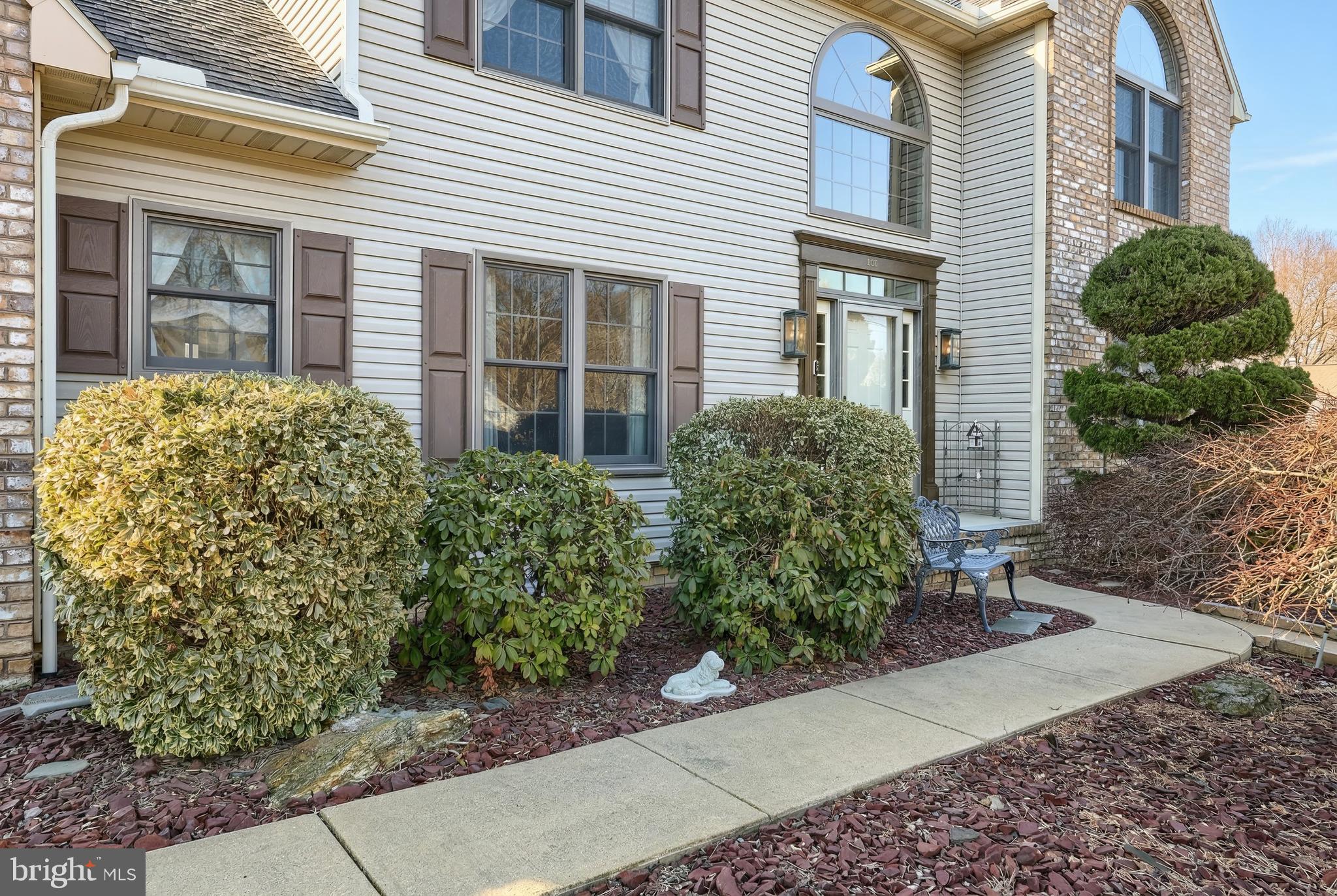 THE MEADOWS - Residential