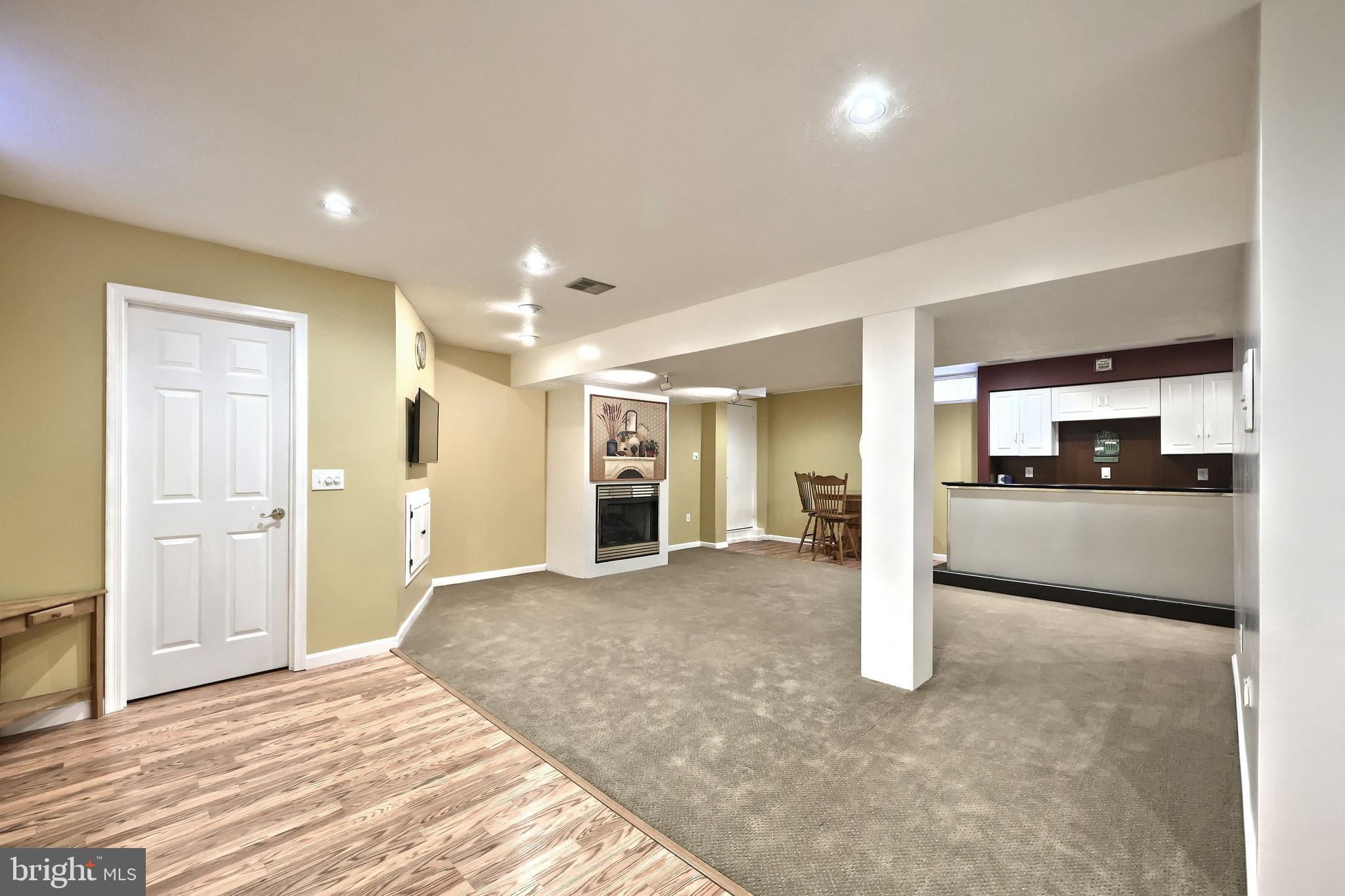 THE MEADOWS - Residential