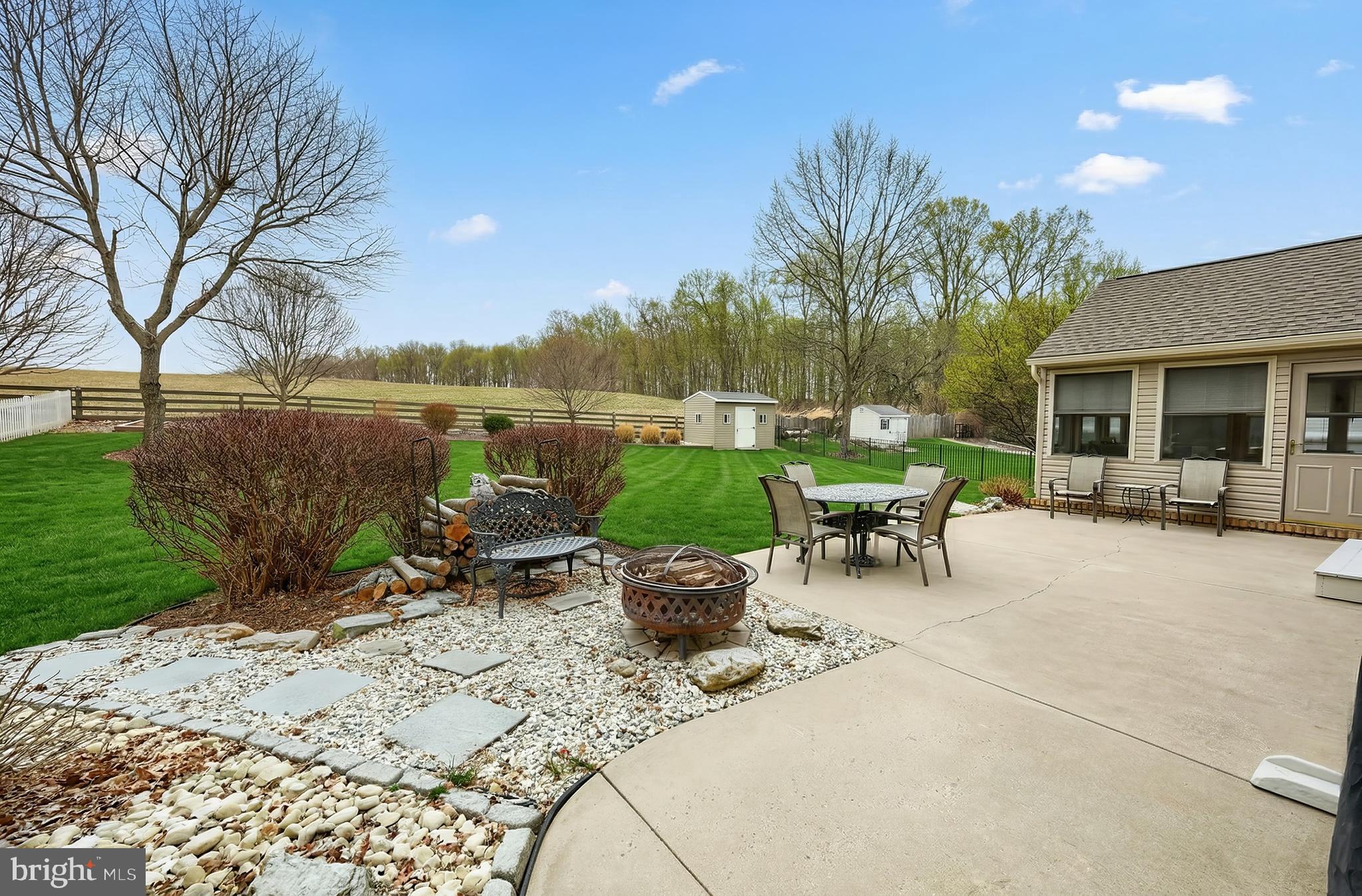 THE MEADOWS - Residential