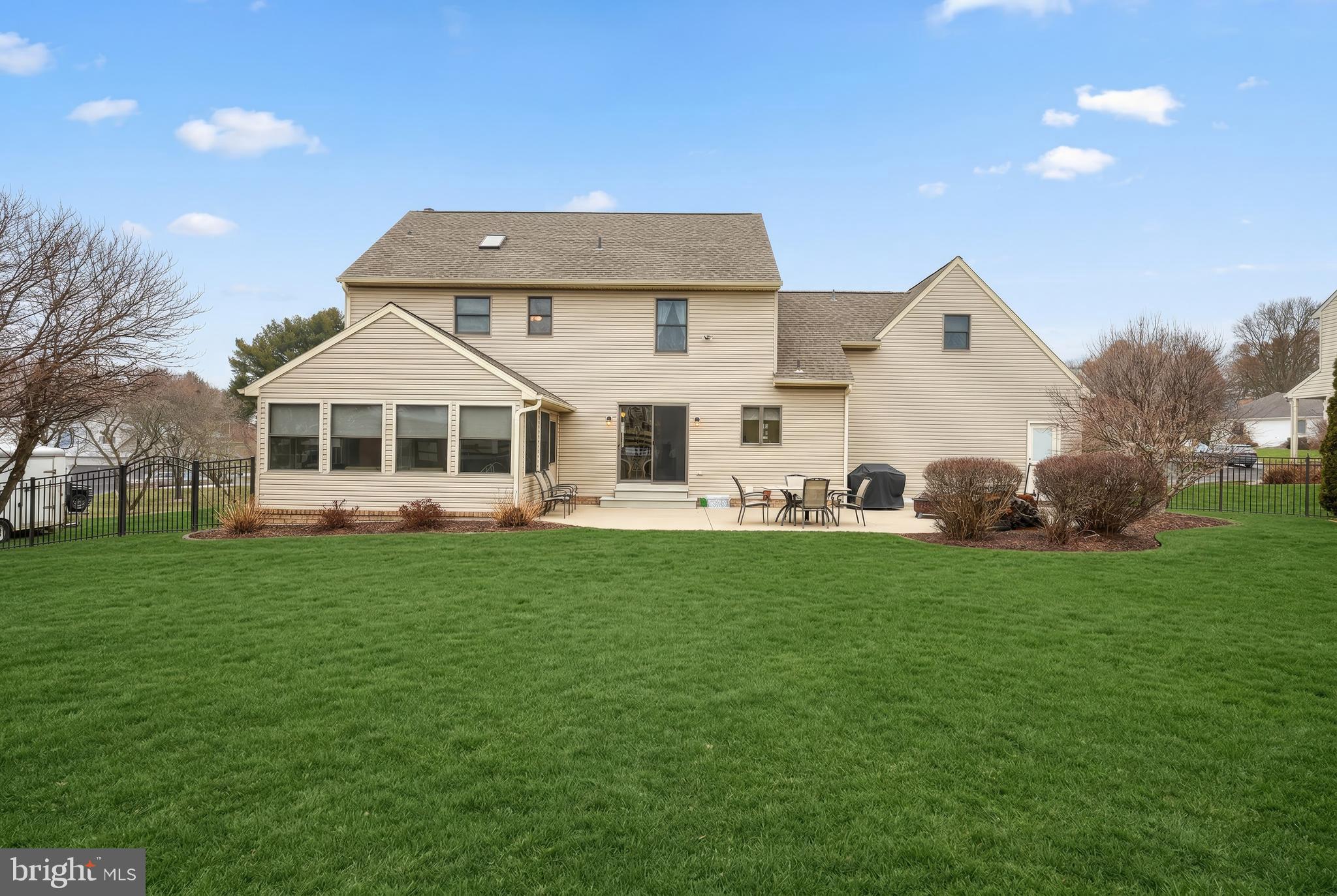 THE MEADOWS - Residential