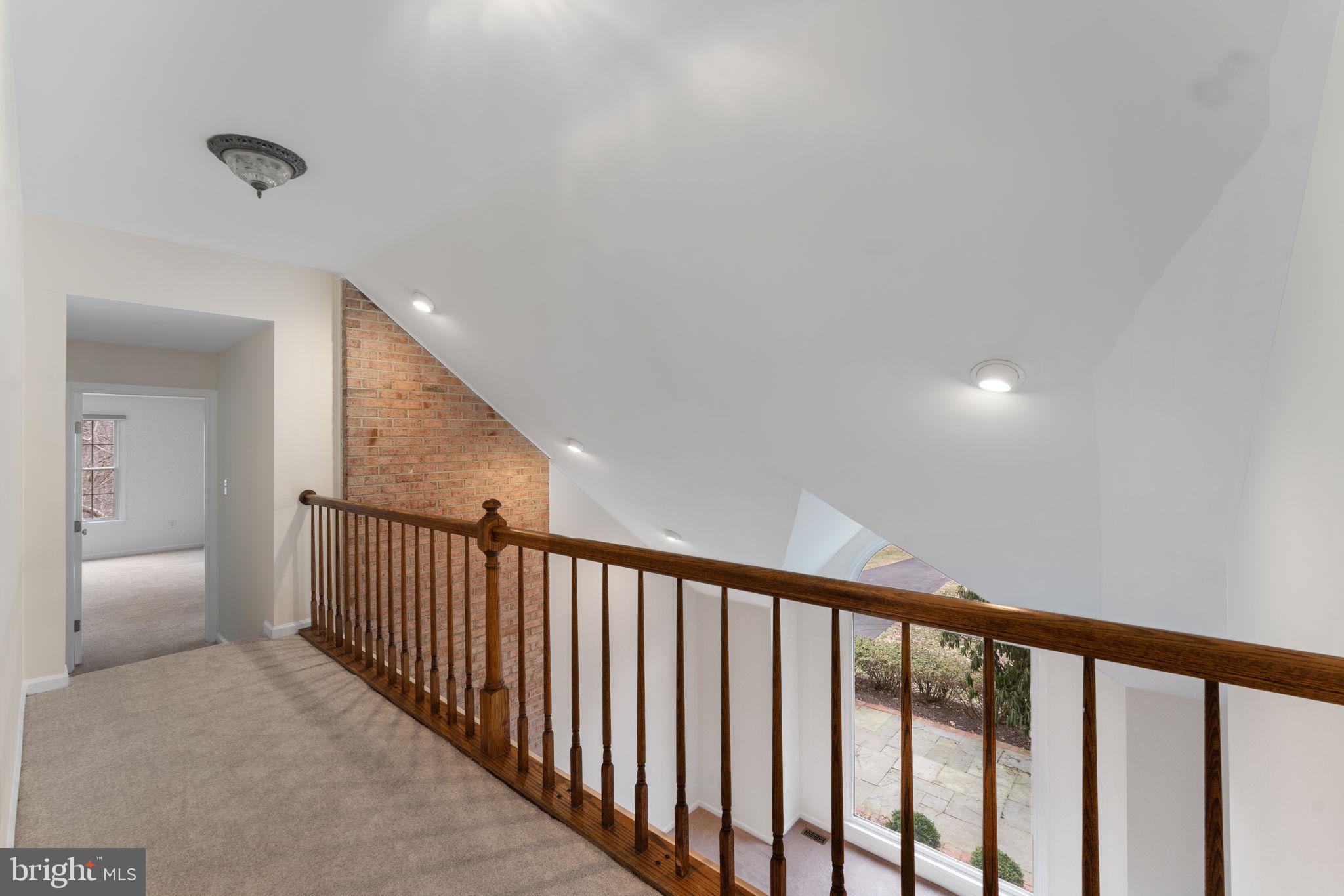 OAKTON MILL ESTATES - Residential