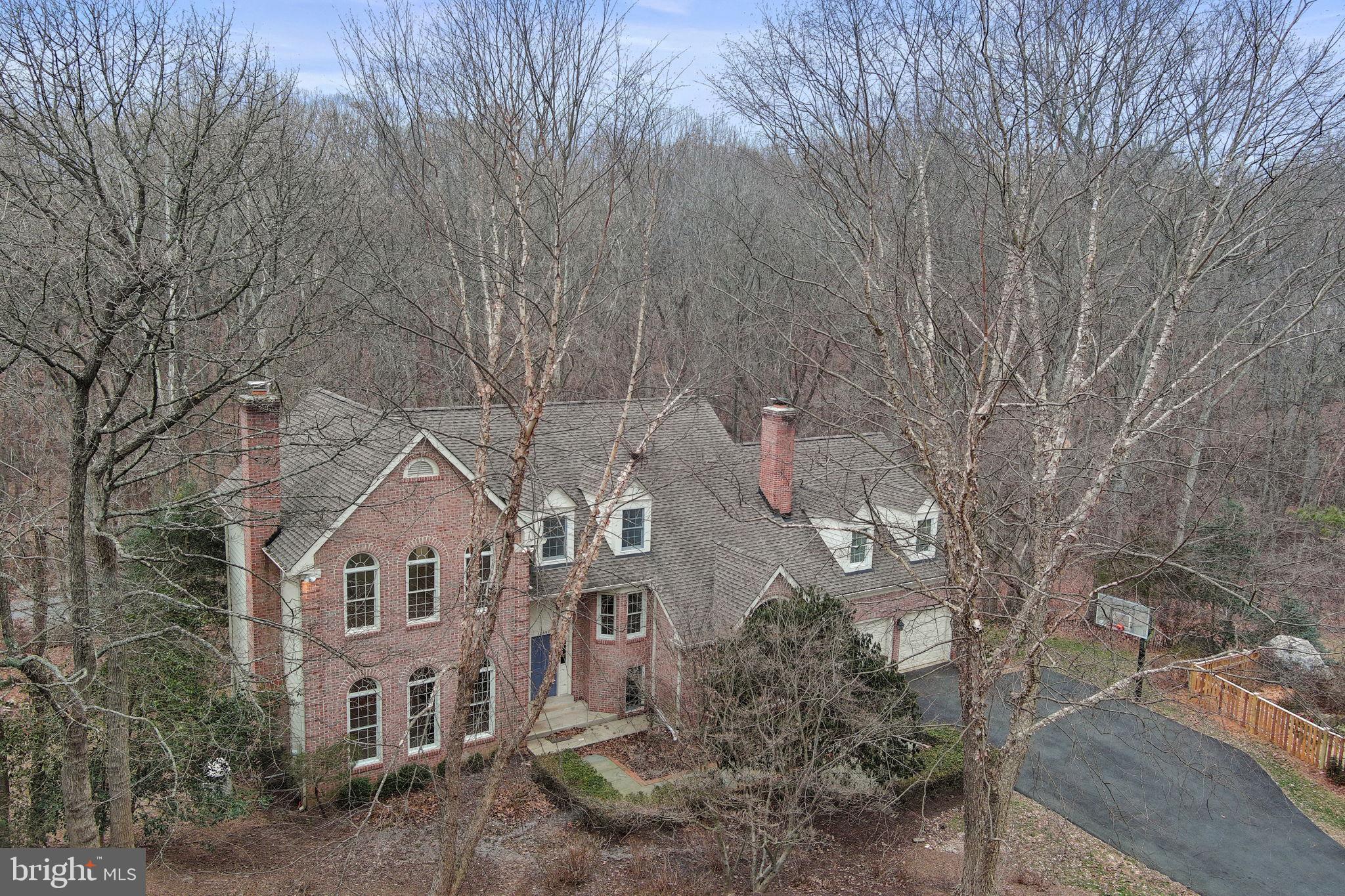 OAKTON MILL ESTATES - Residential