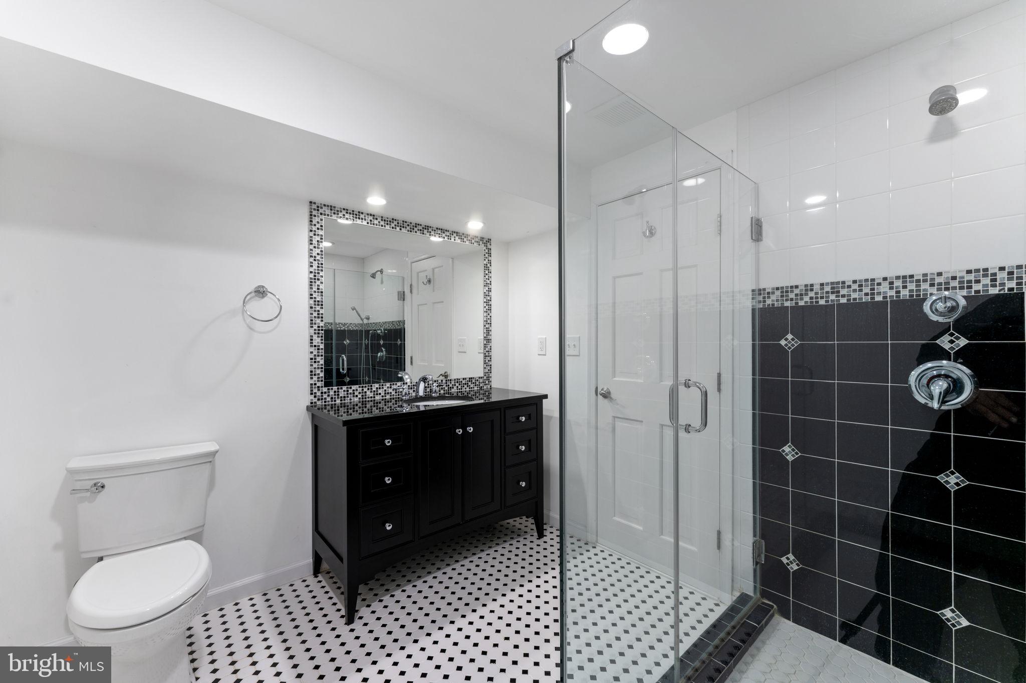 OAKTON MILL ESTATES - Residential