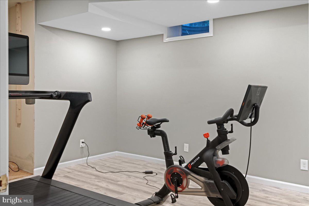 100 ACRE WOODS - Residential