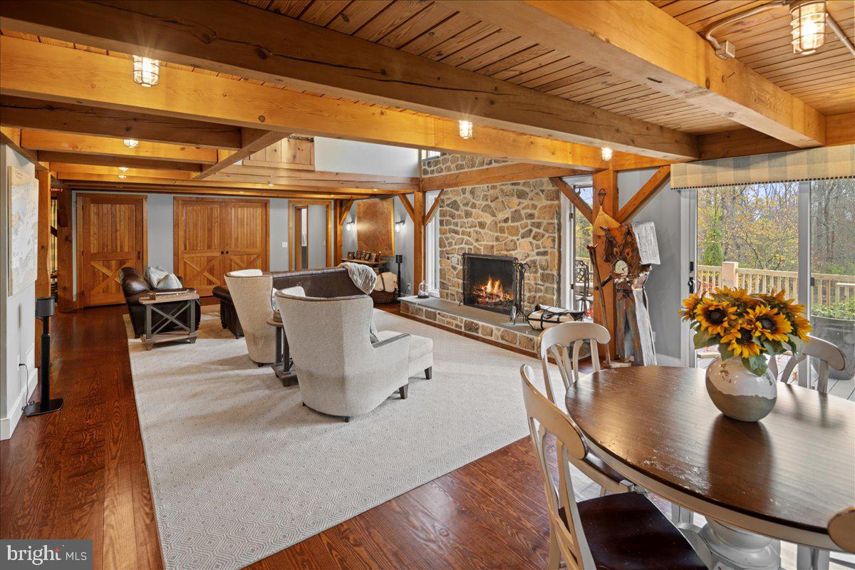 100 ACRE WOODS - Residential