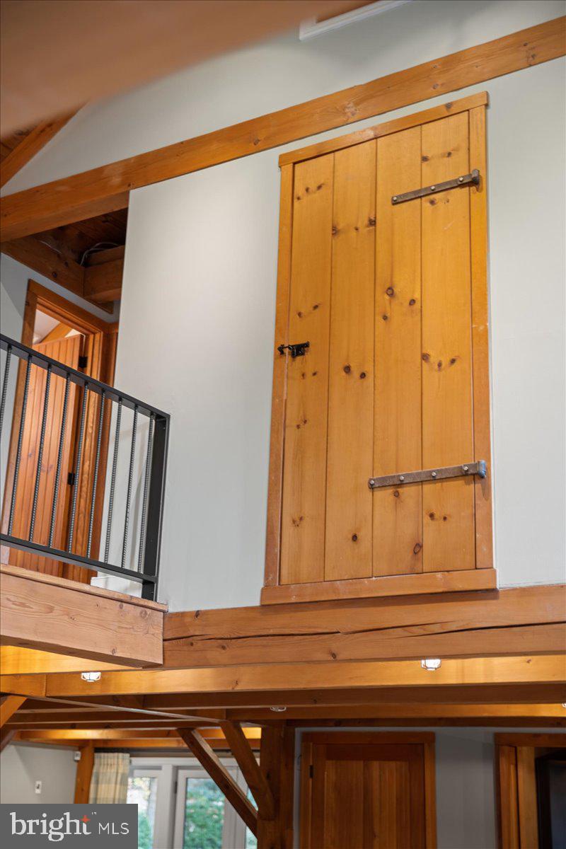 100 ACRE WOODS - Residential