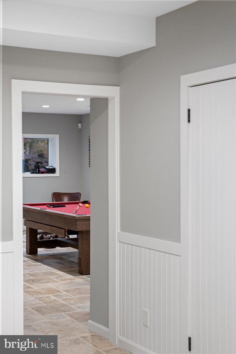 100 ACRE WOODS - Residential