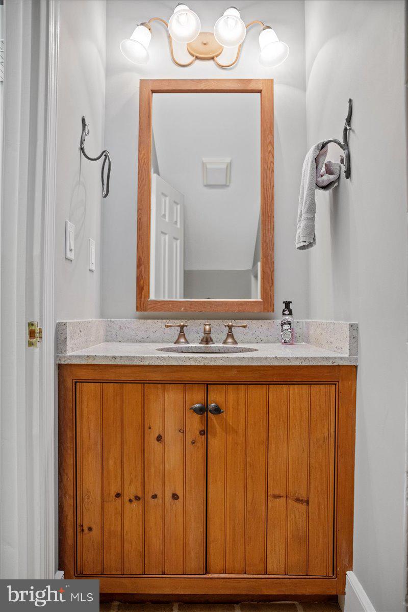 100 ACRE WOODS - Residential