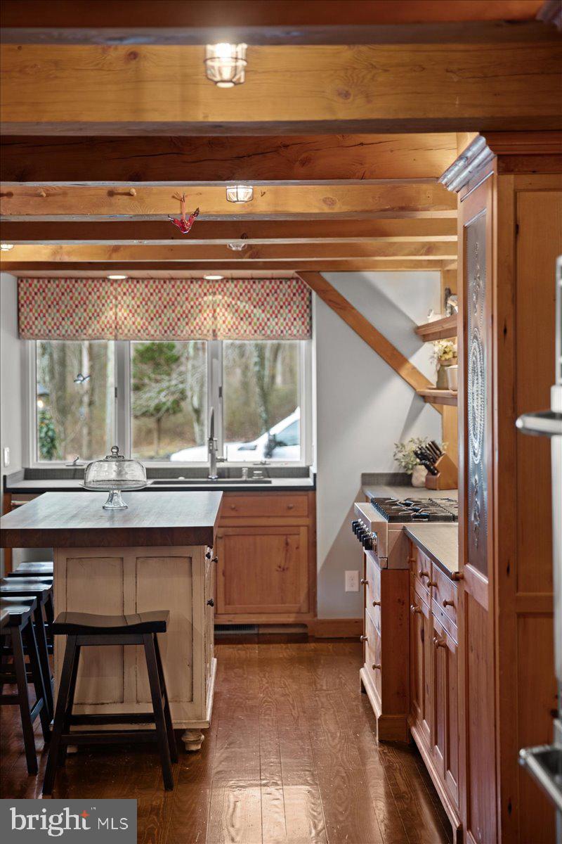 100 ACRE WOODS - Residential