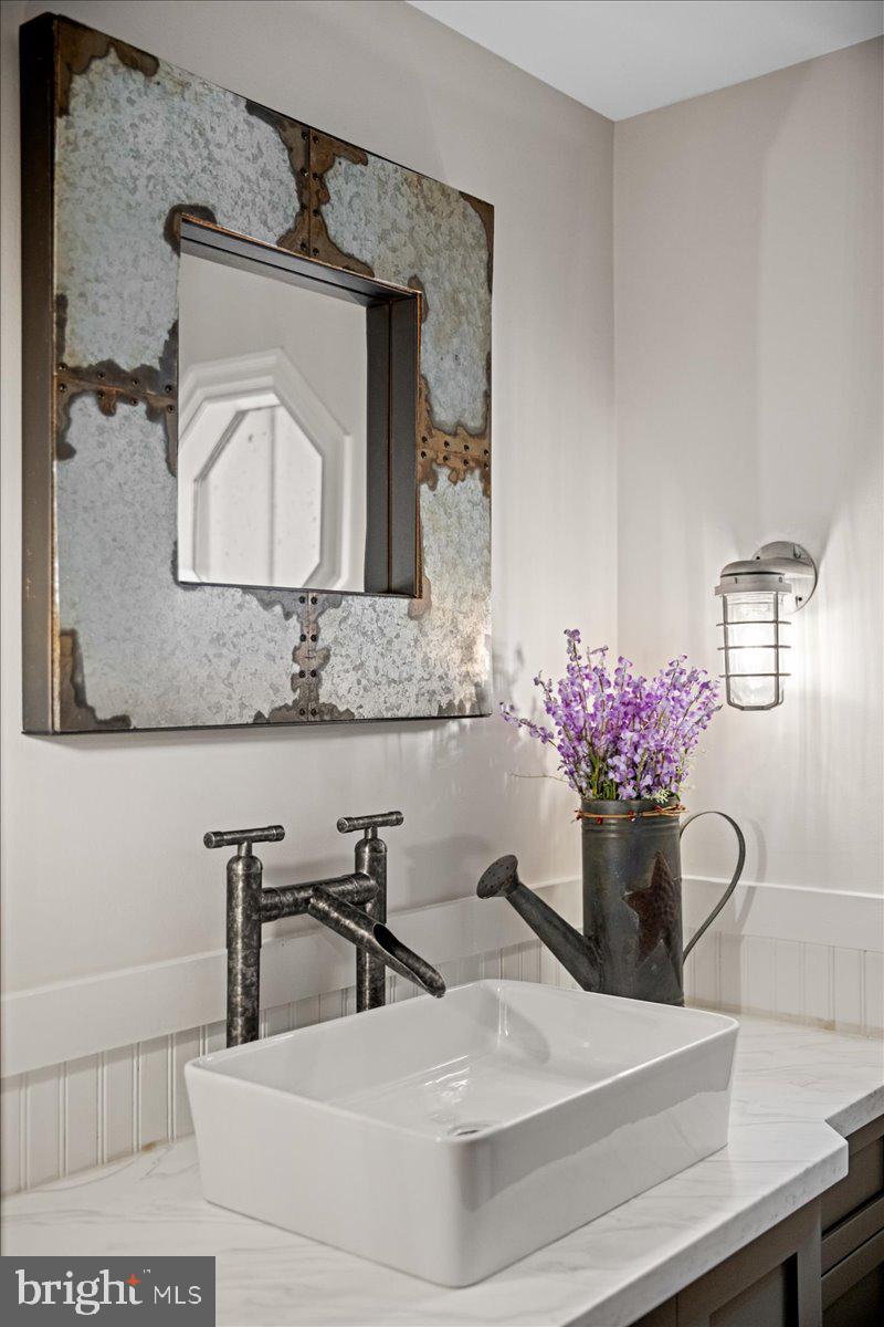 100 ACRE WOODS - Residential