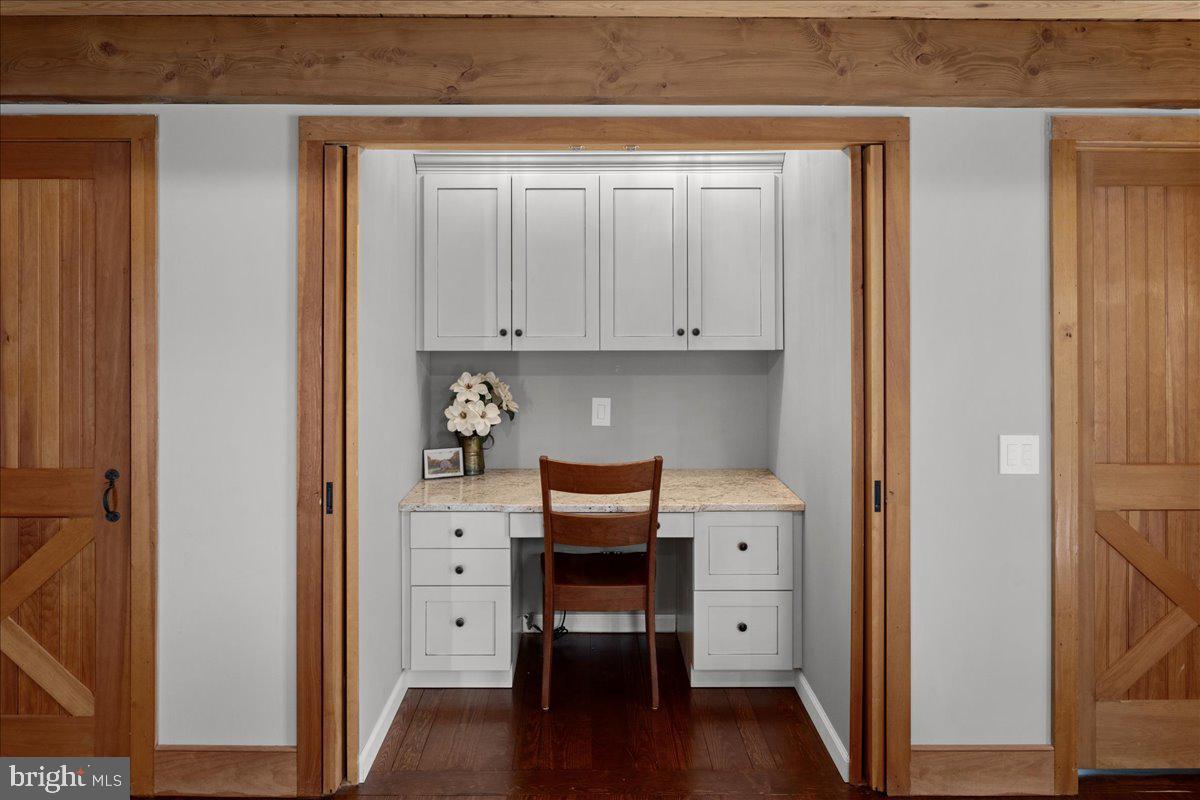 100 ACRE WOODS - Residential