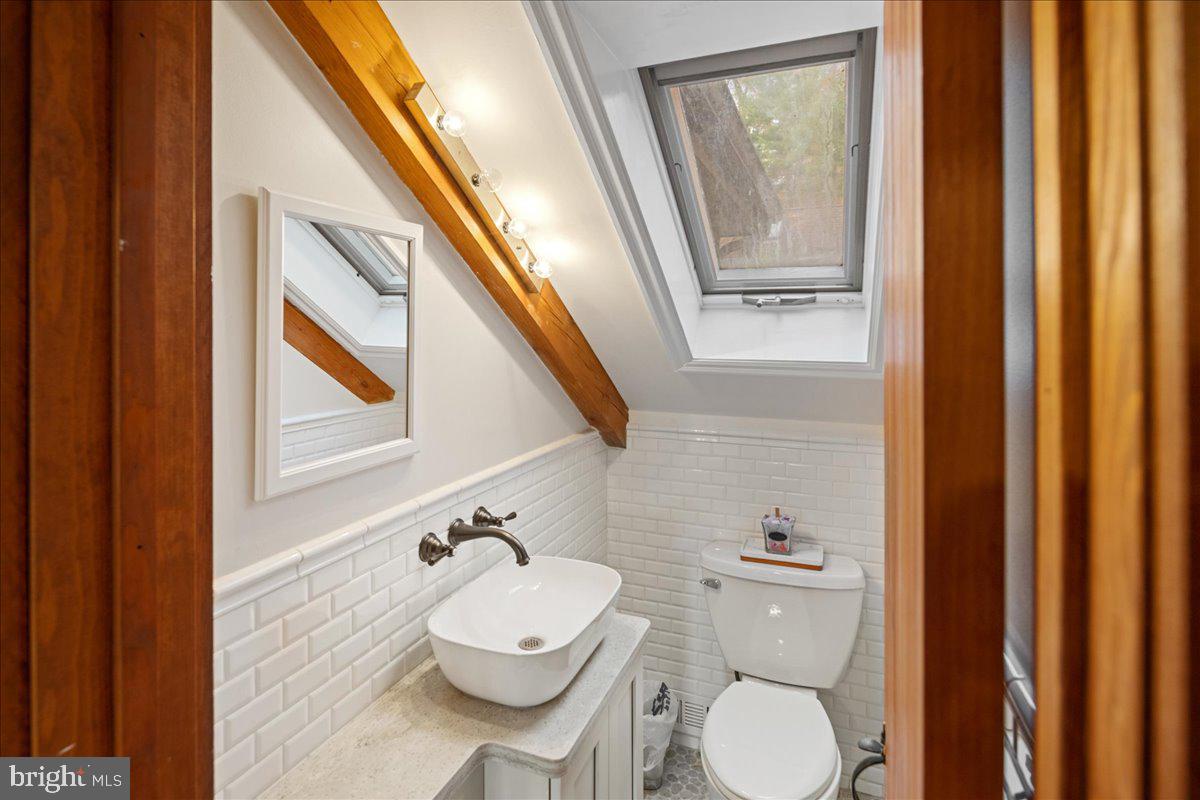 100 ACRE WOODS - Residential