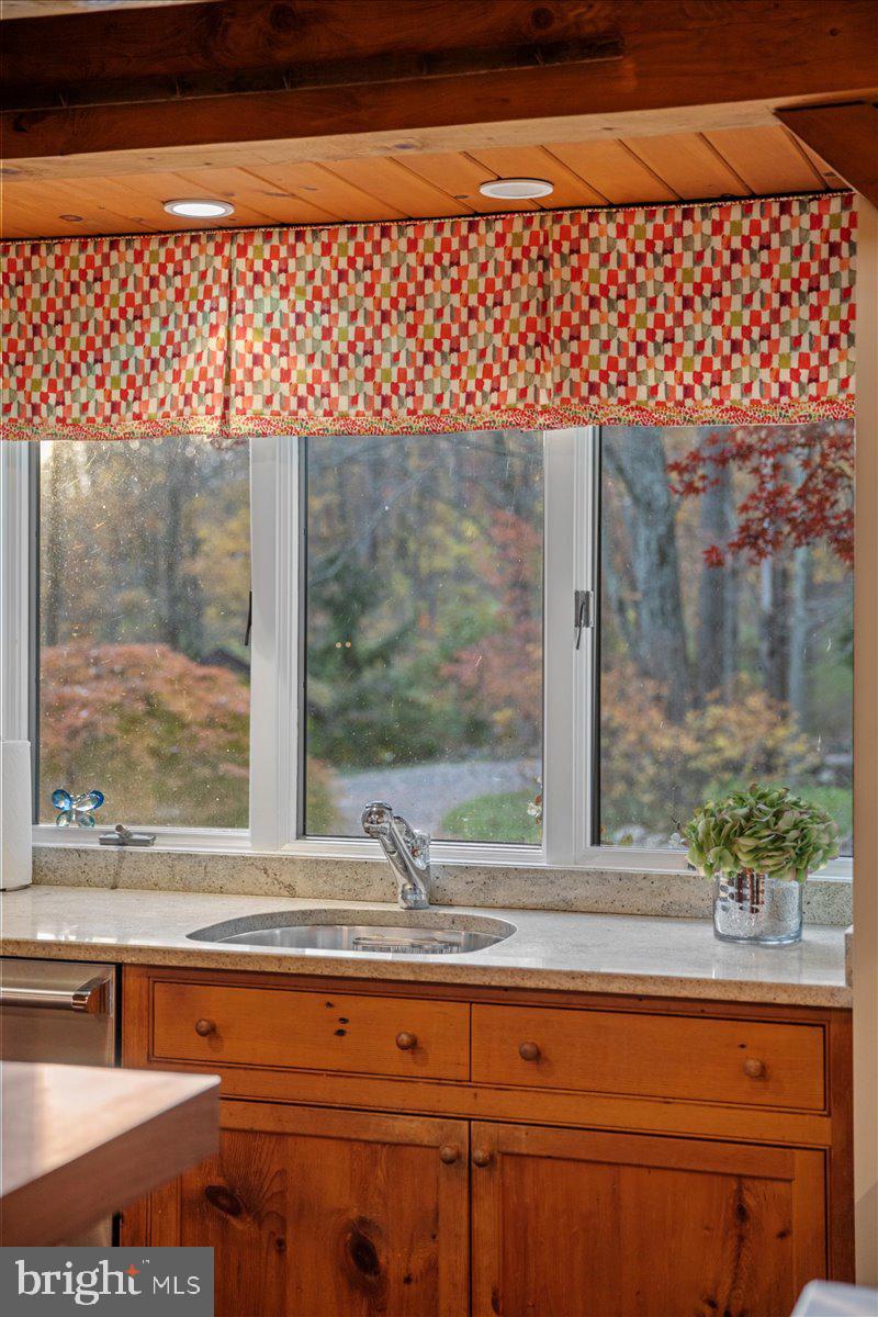 100 ACRE WOODS - Residential