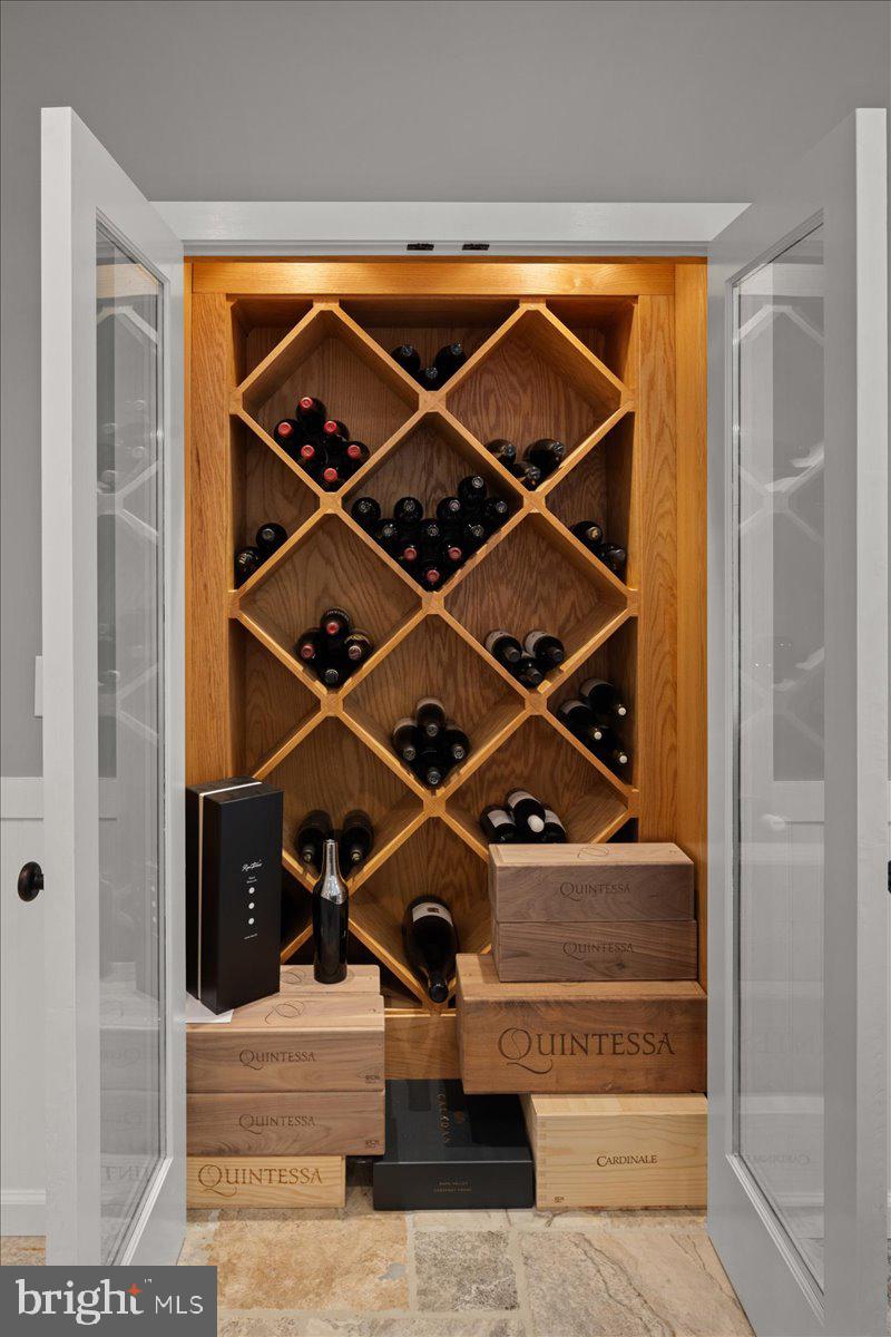 100 ACRE WOODS - Residential