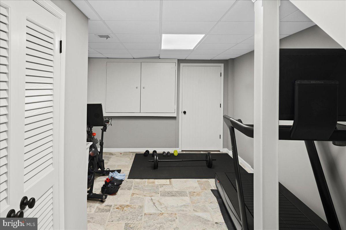 100 ACRE WOODS - Residential