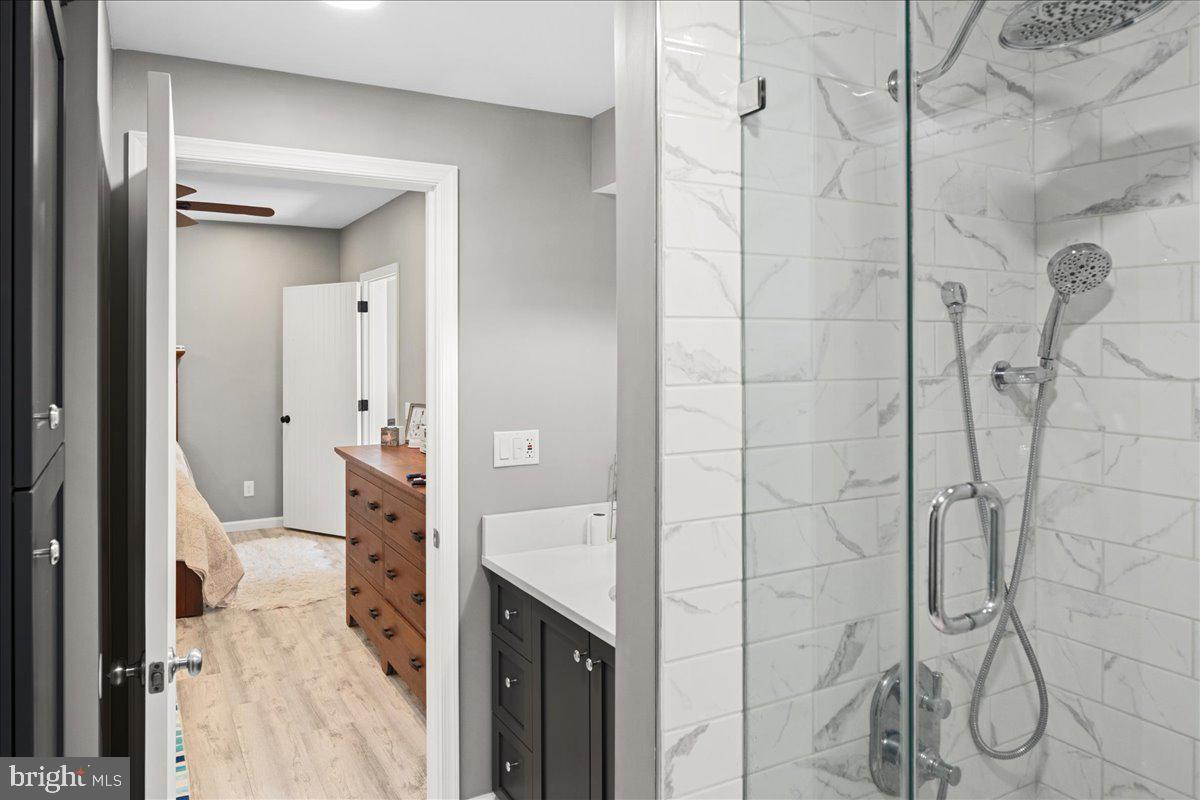 100 ACRE WOODS - Residential