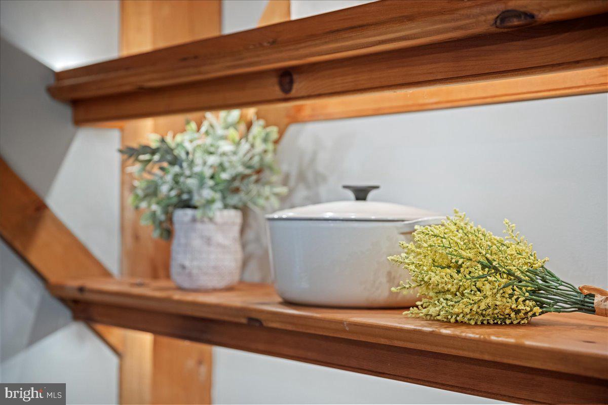 100 ACRE WOODS - Residential