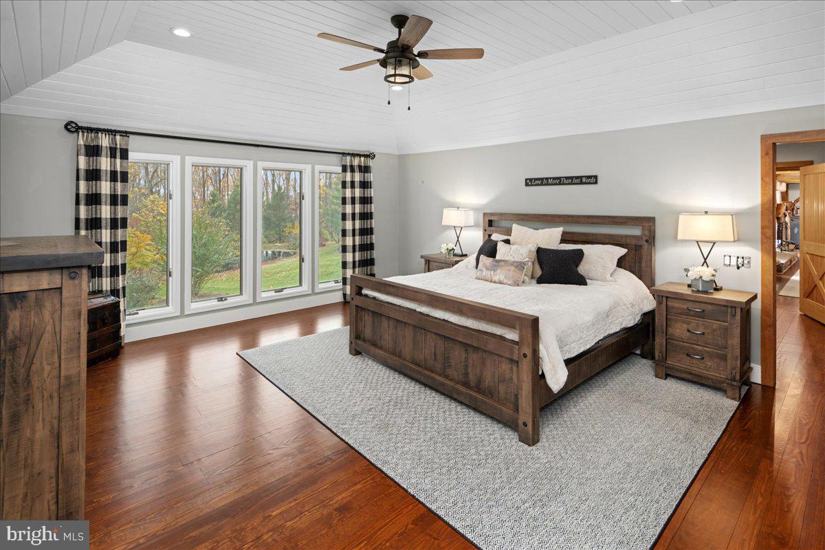 100 ACRE WOODS - Residential