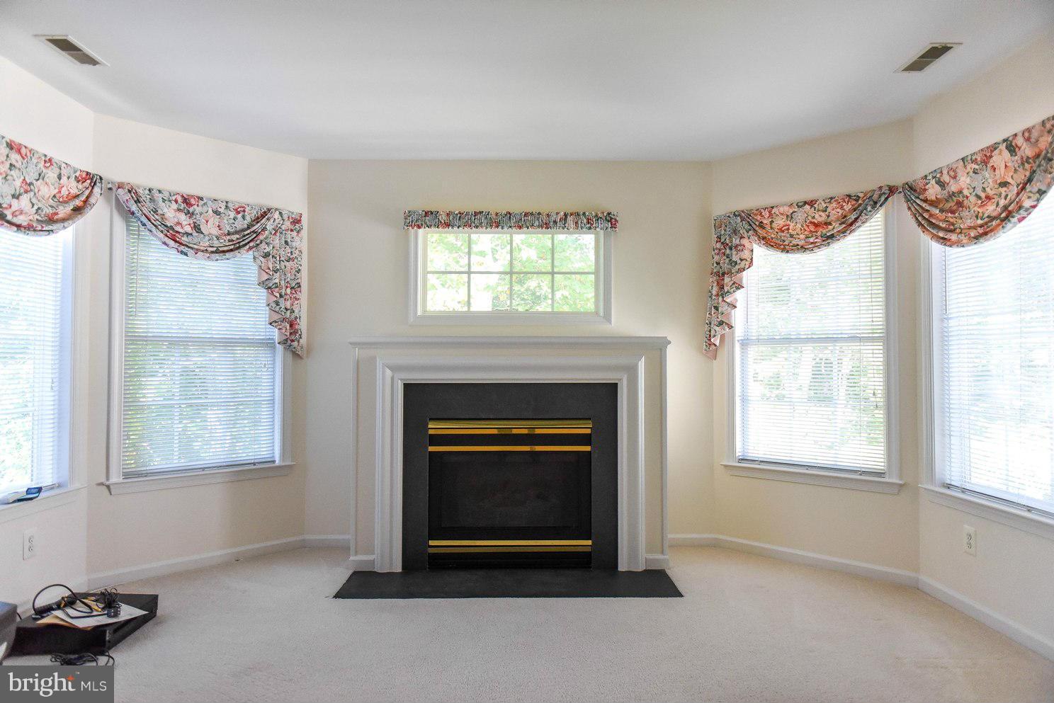 HARBOR POINT - Residential