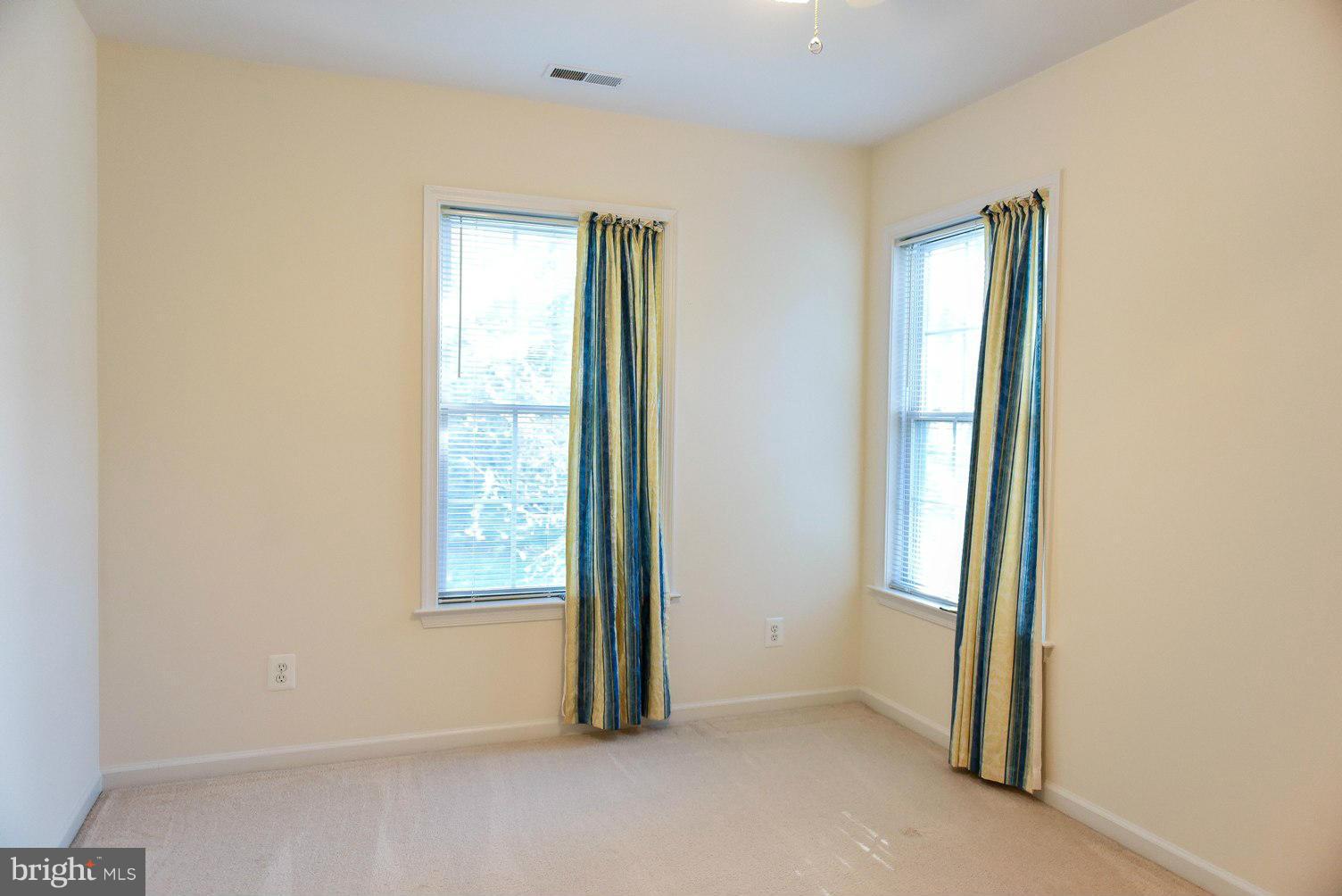 HARBOR POINT - Residential