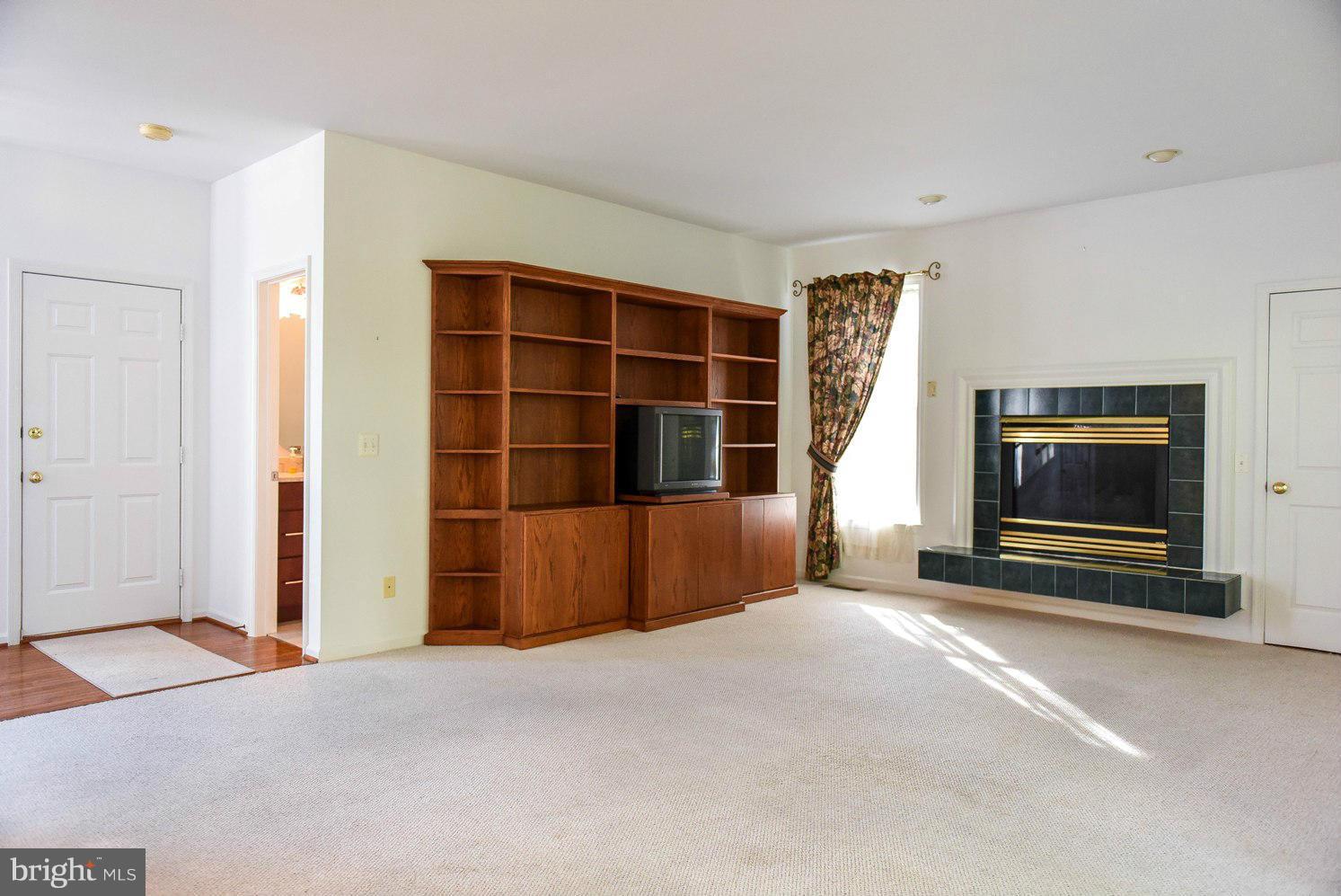 HARBOR POINT - Residential