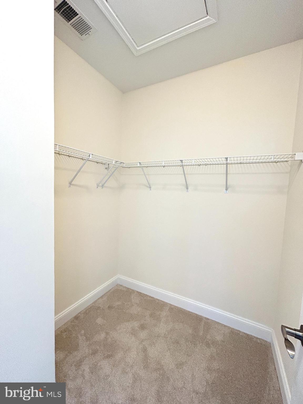 KING FARM - Residential Lease