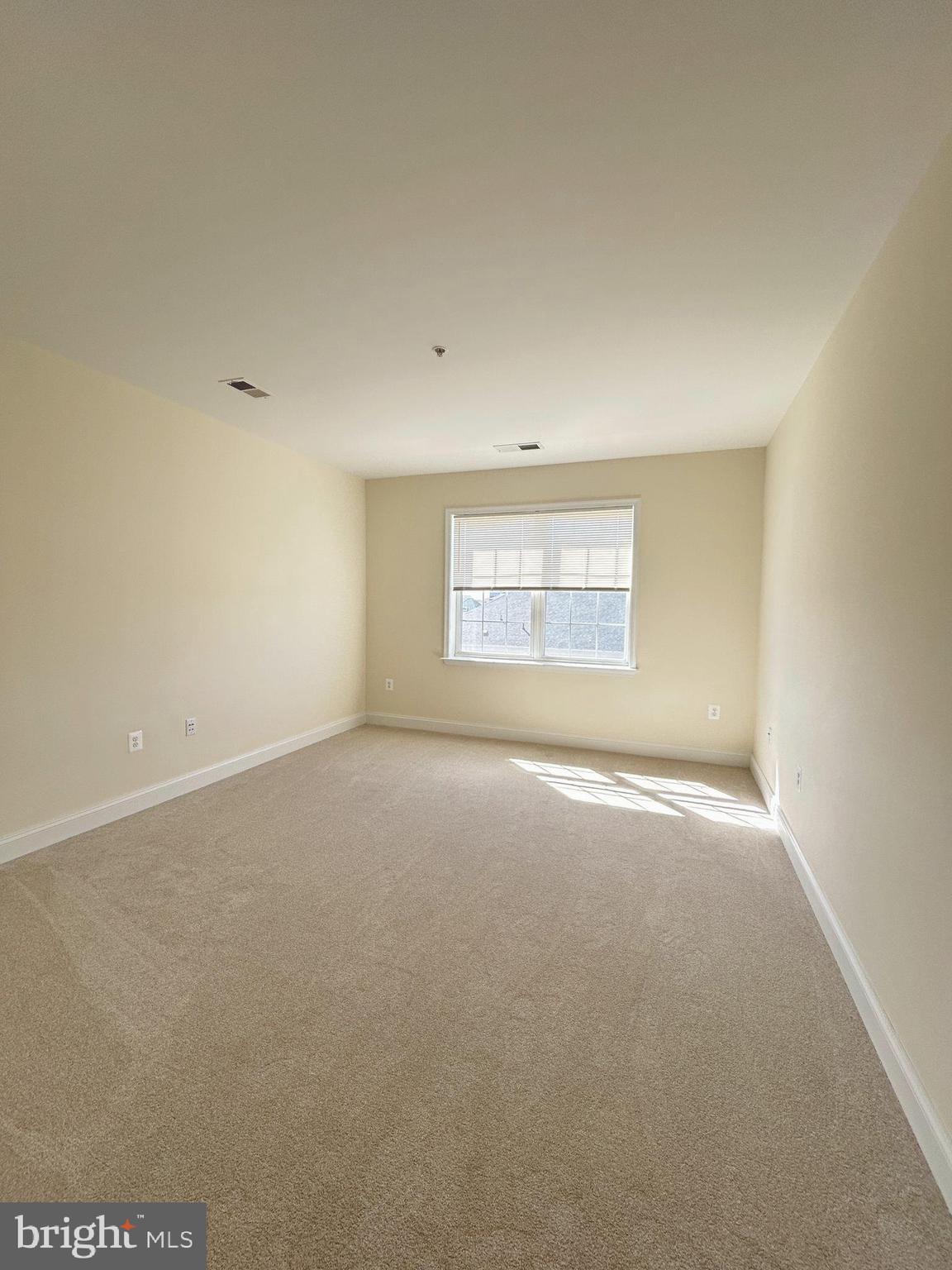 KING FARM - Residential Lease