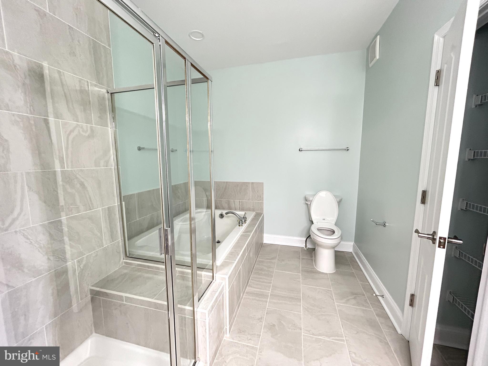 KING FARM - Residential Lease