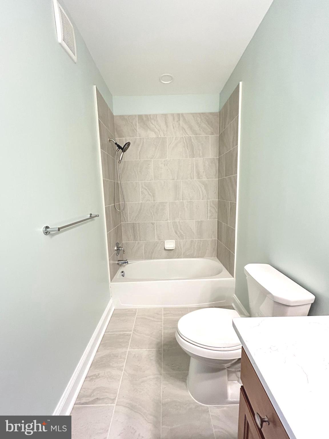 KING FARM - Residential Lease