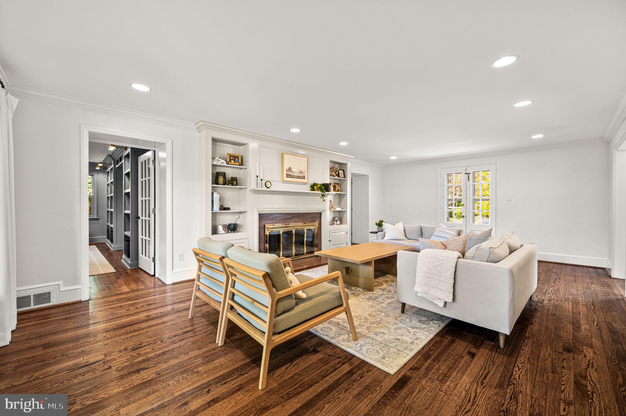 GLADWYNE - Residential