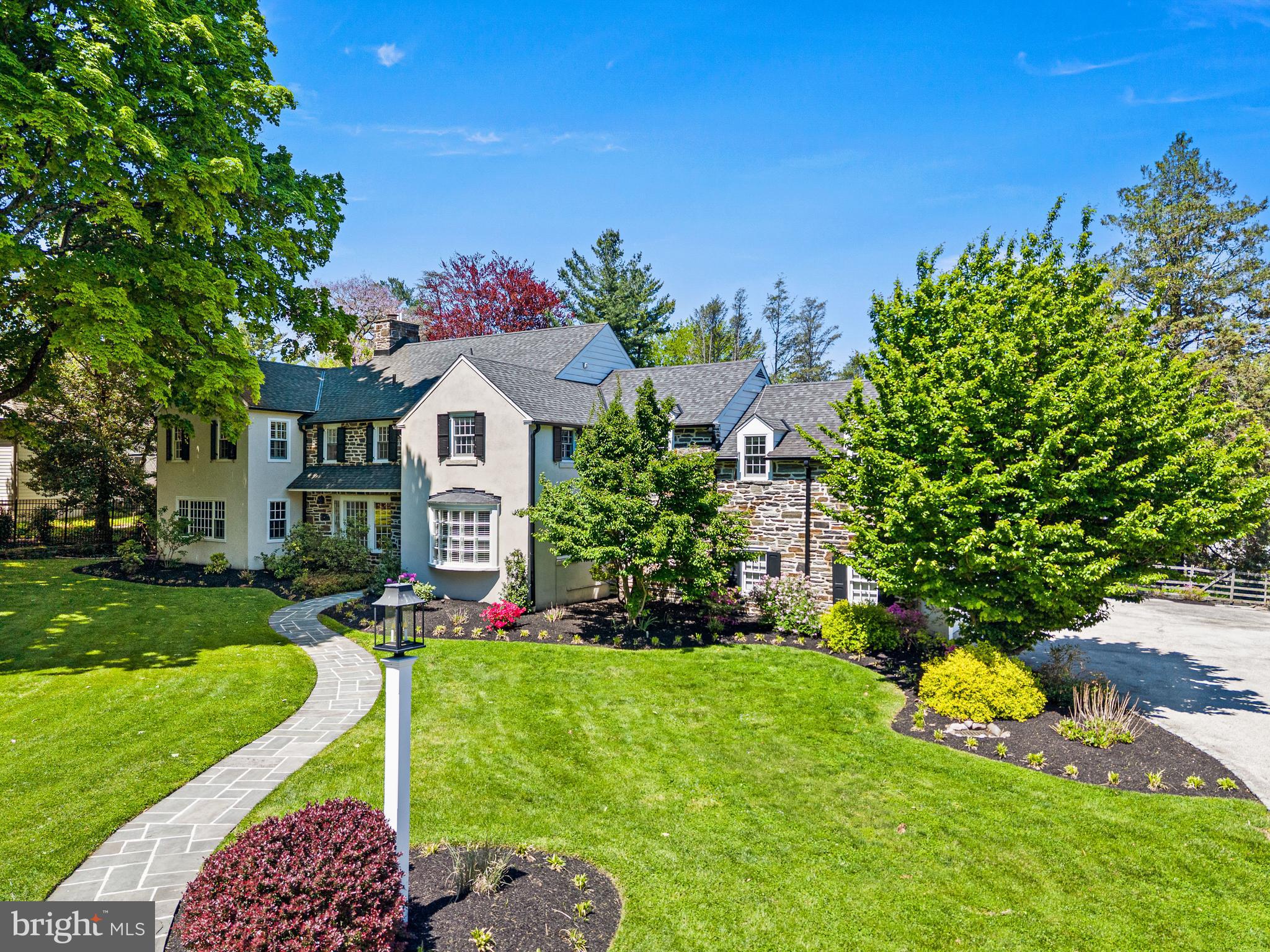 GLADWYNE - Residential