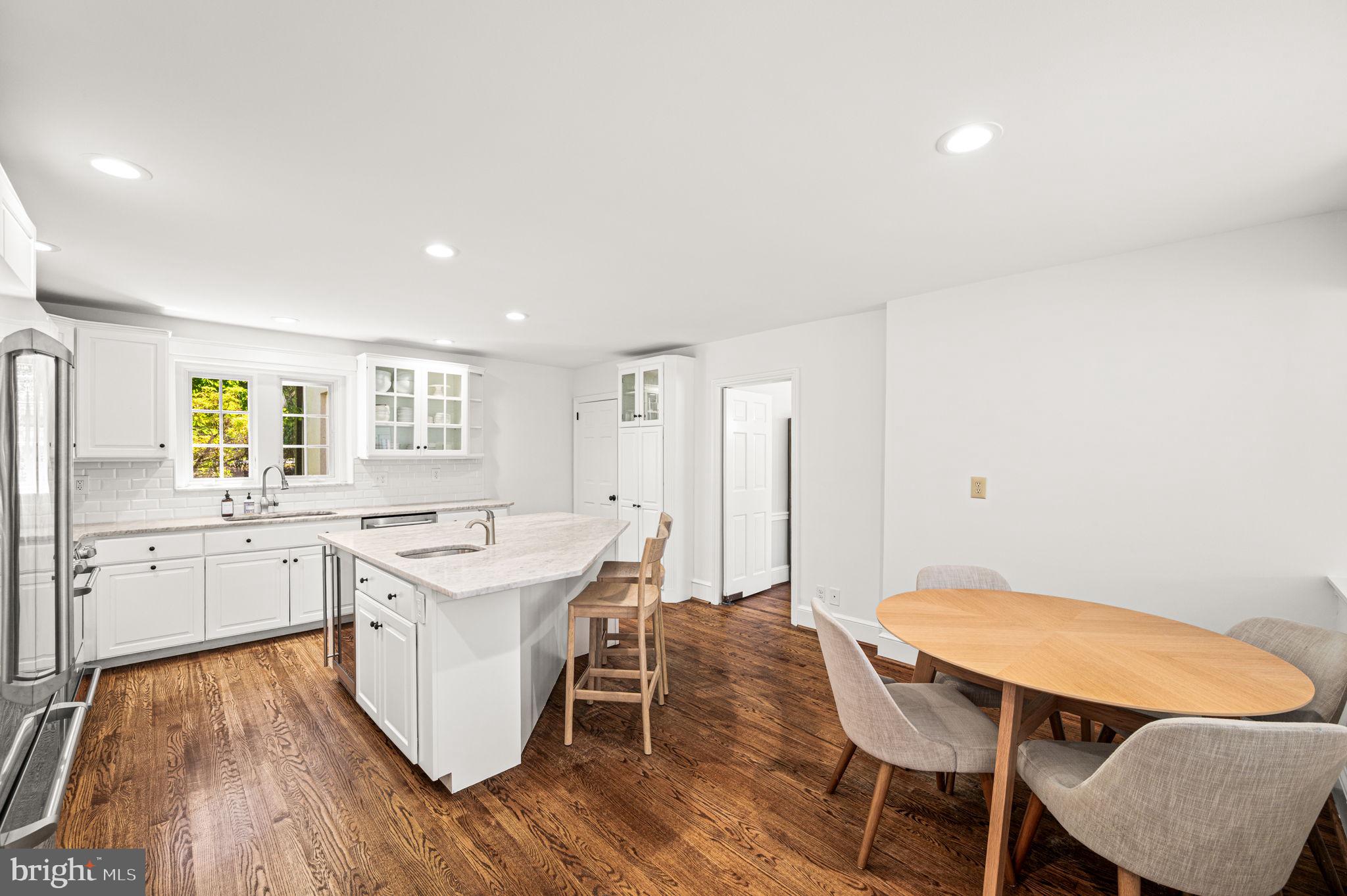 GLADWYNE - Residential