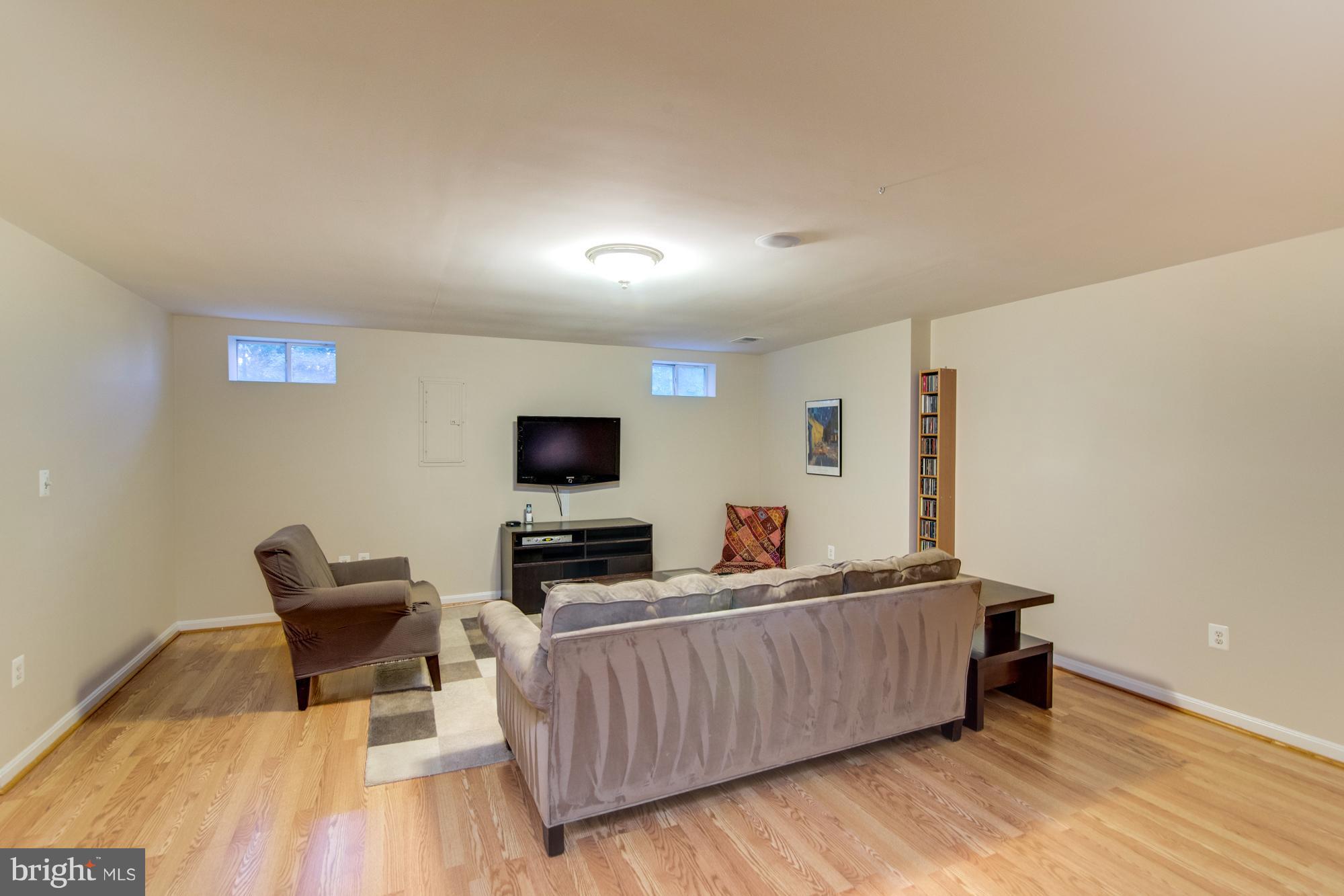 SPRING GLEN - Residential