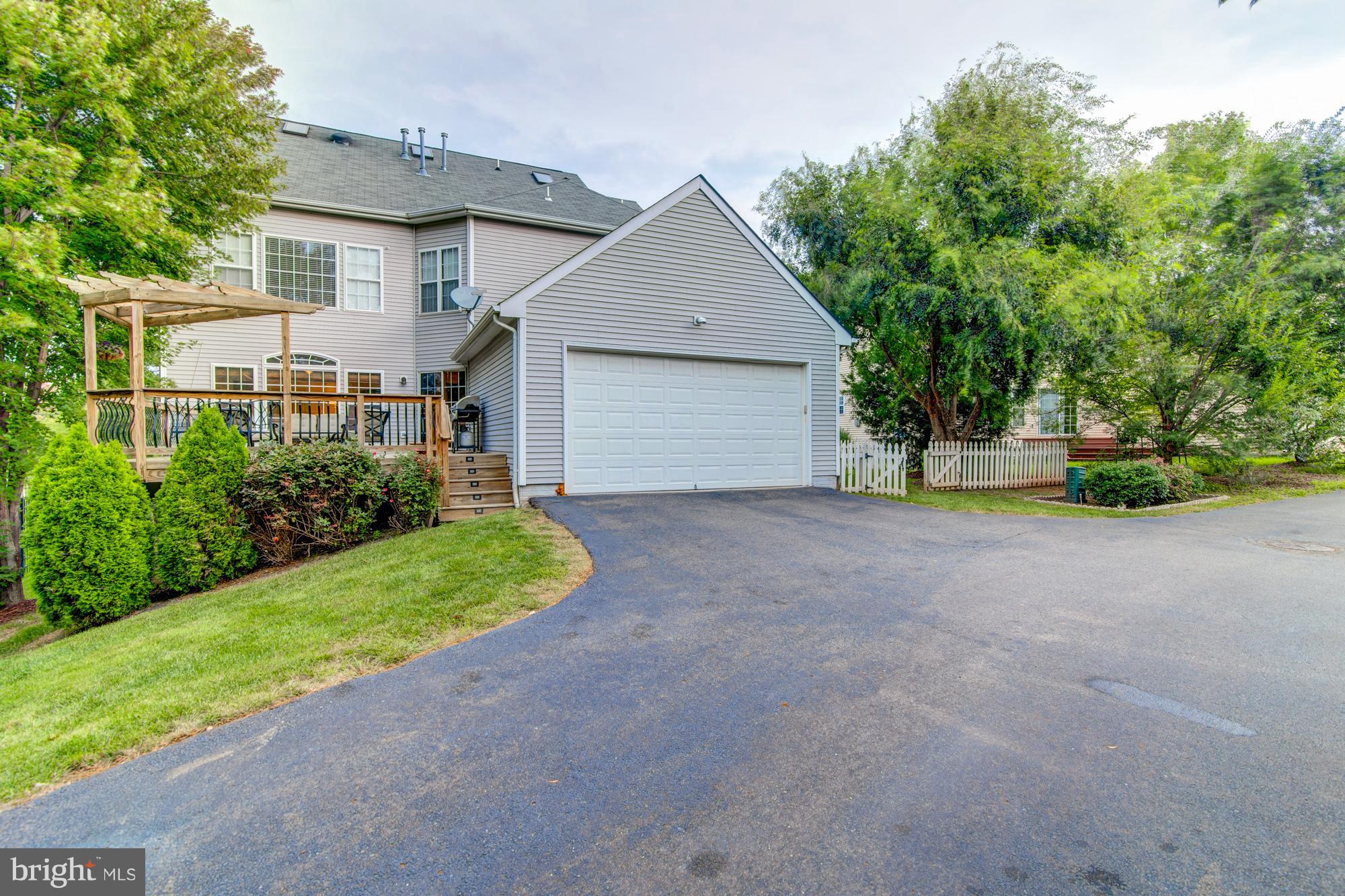 SPRING GLEN - Residential