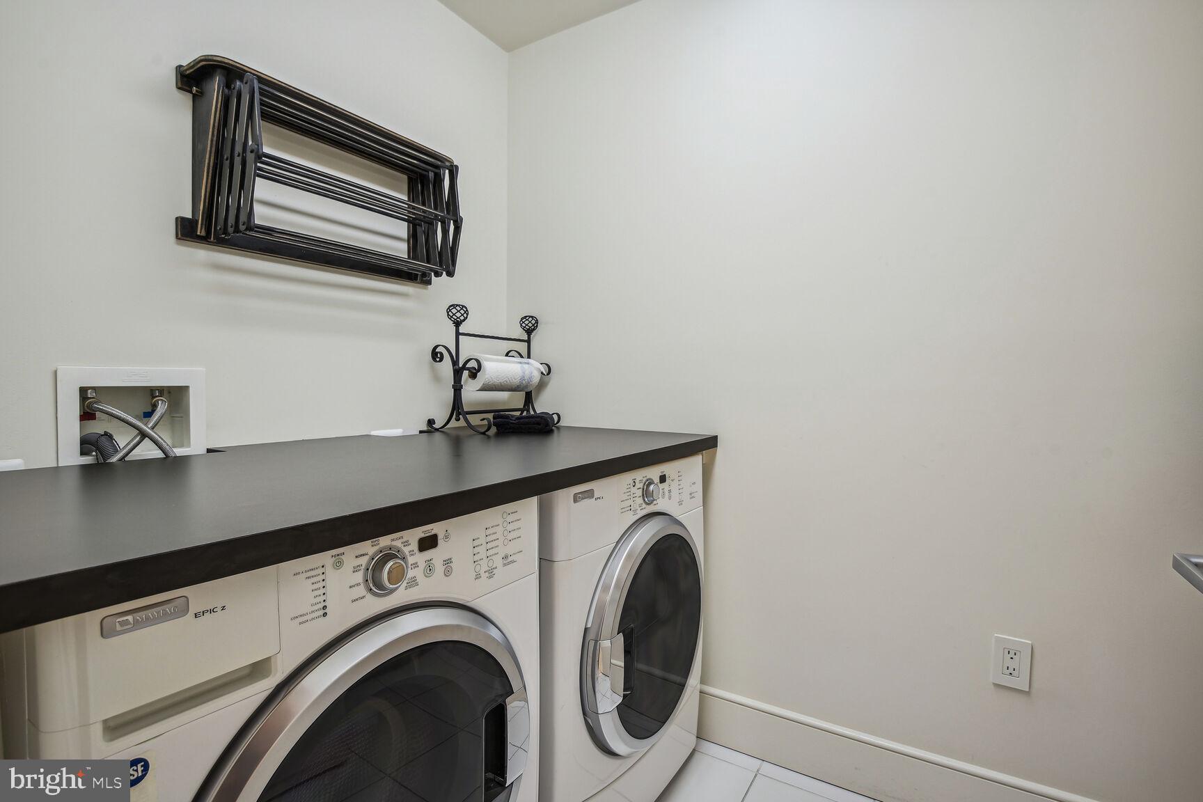 LIONSGATE - Residential