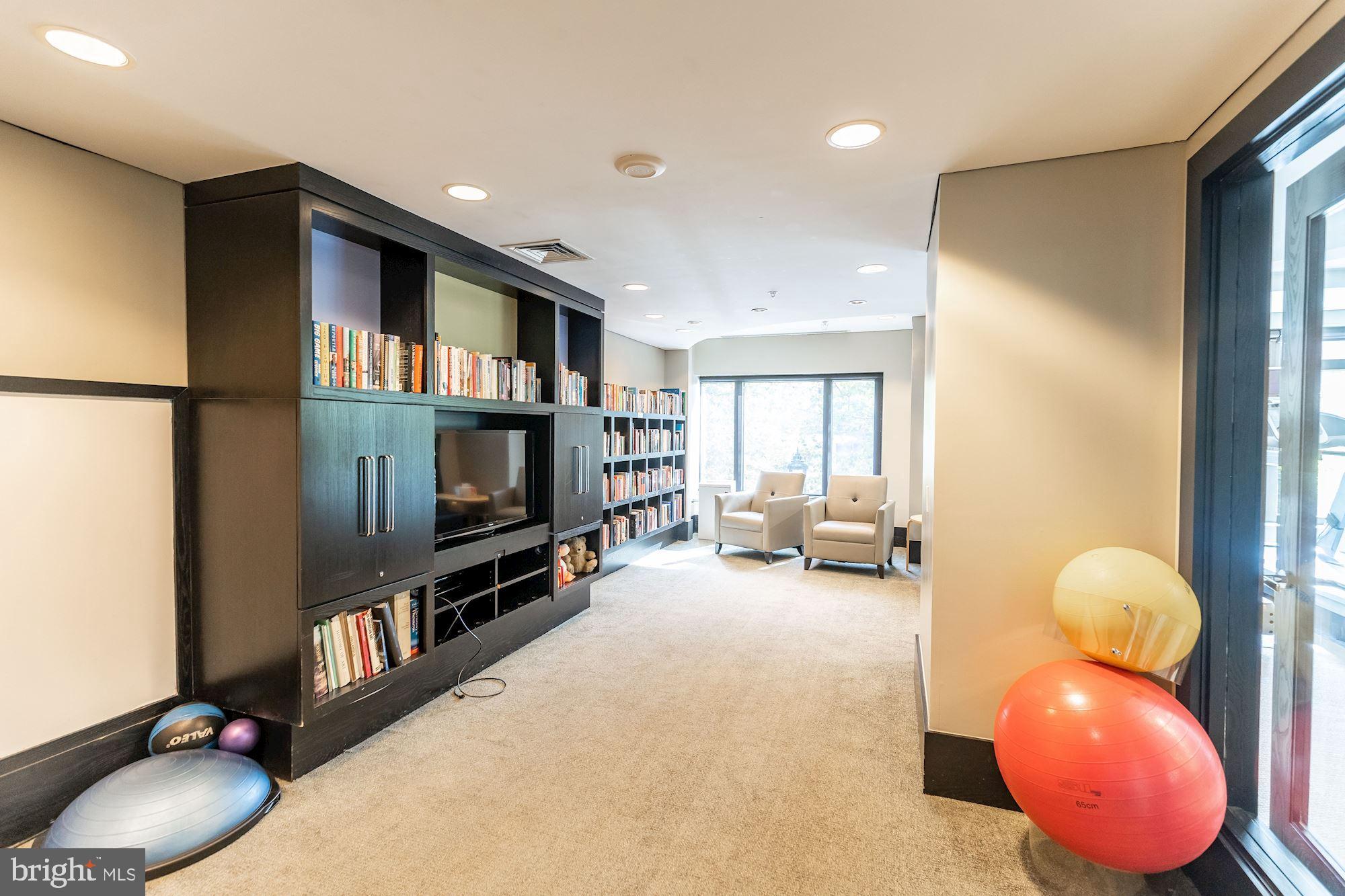 LIONSGATE - Residential