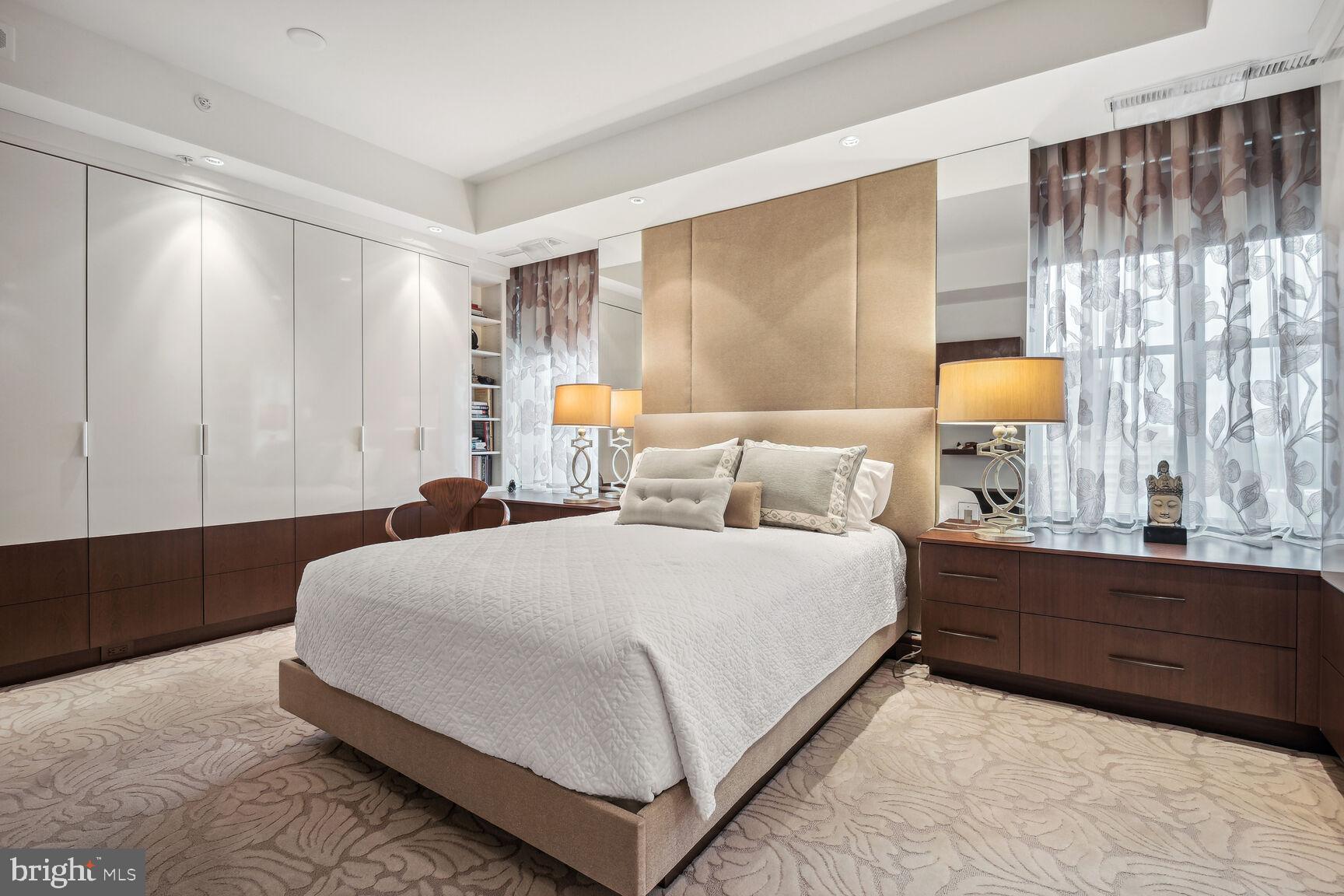 LIONSGATE - Residential