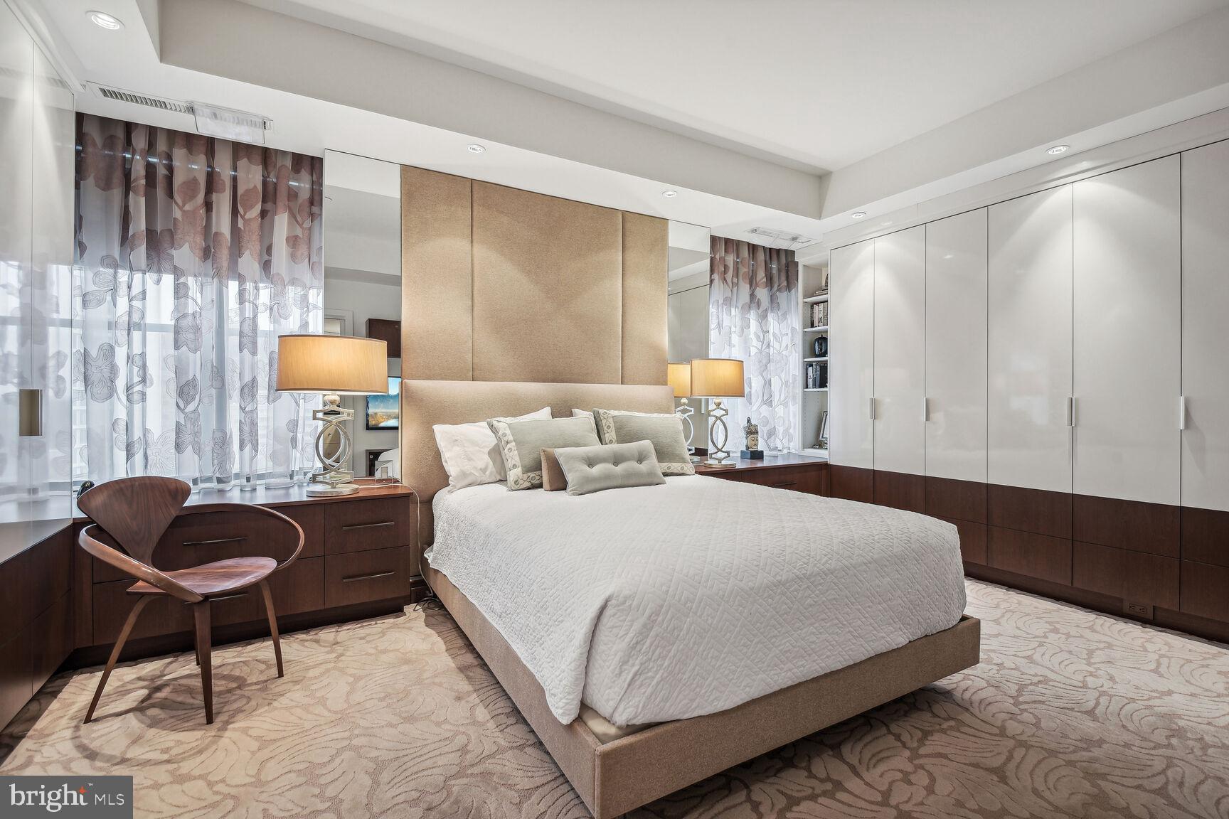 LIONSGATE - Residential