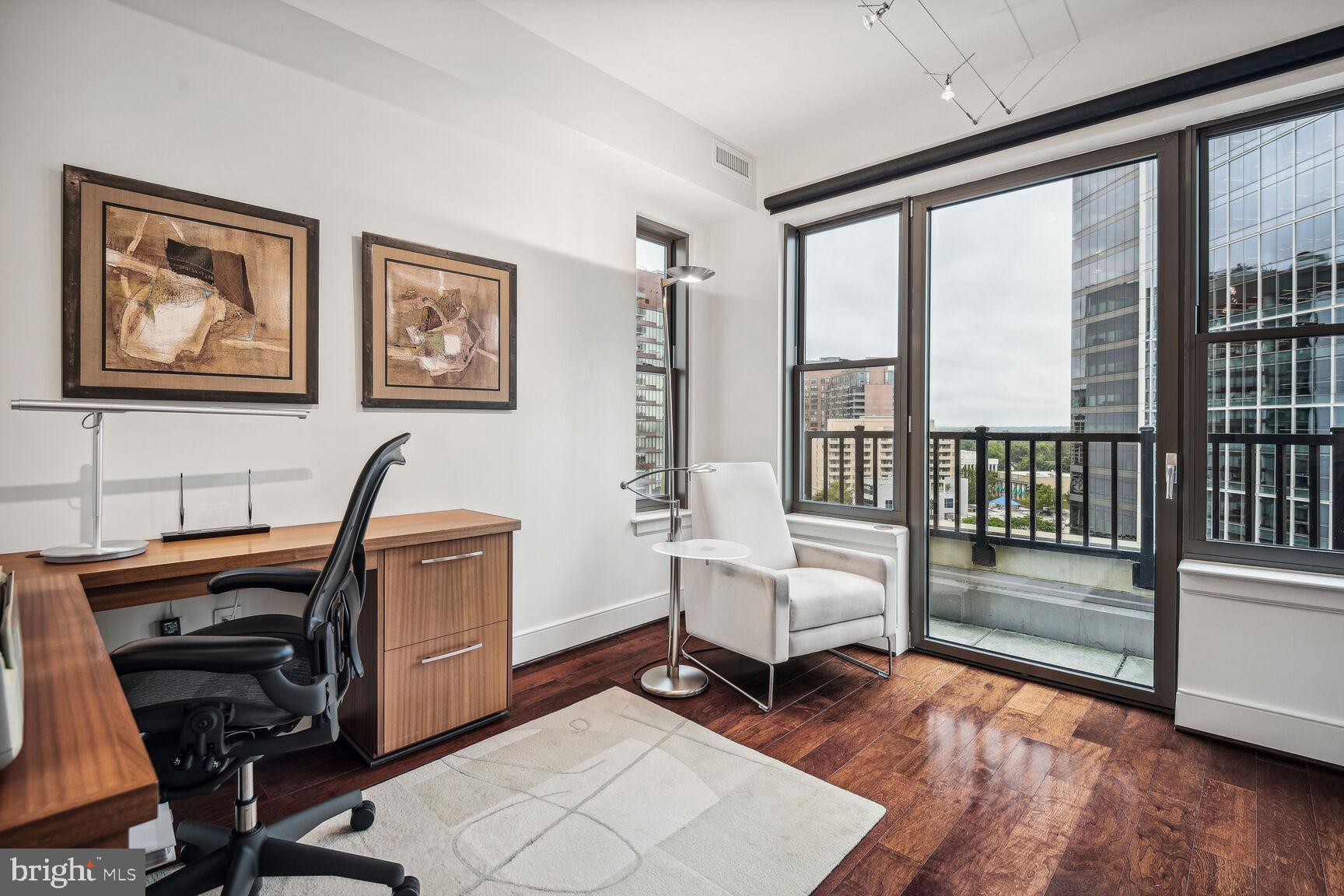 LIONSGATE - Residential