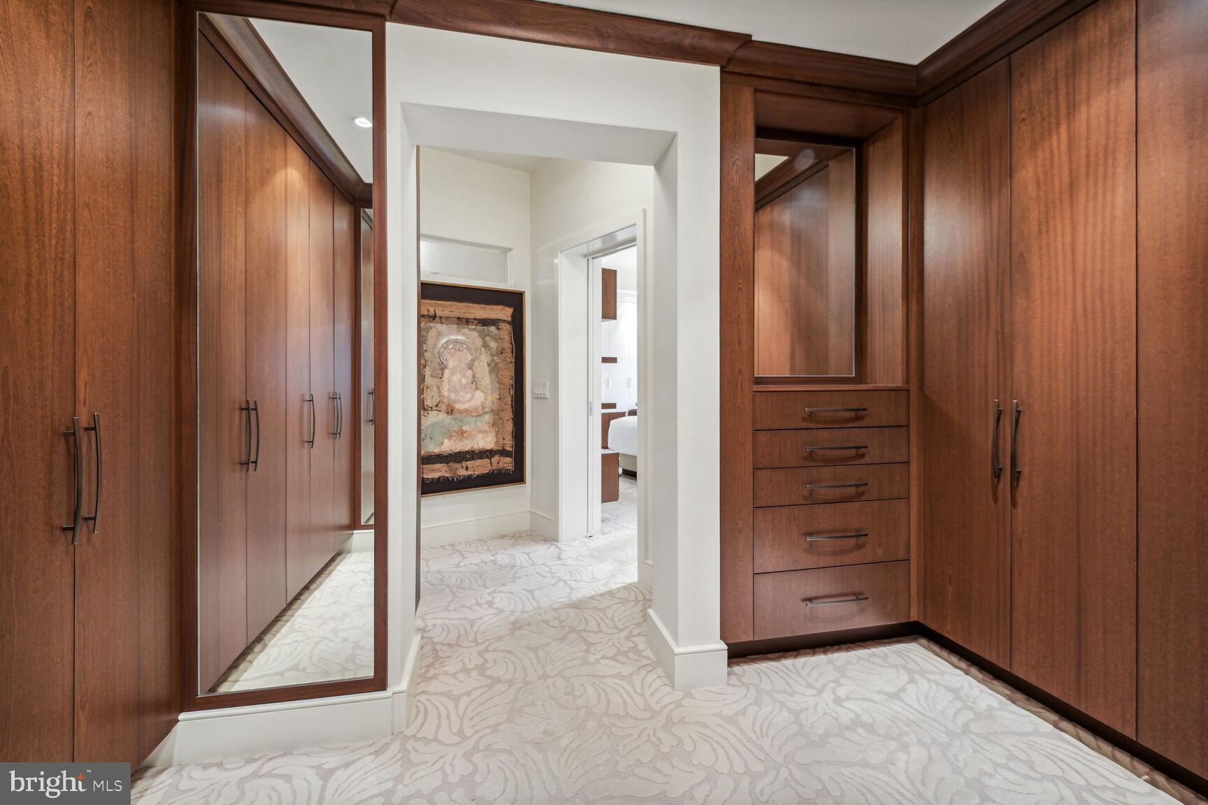 LIONSGATE - Residential