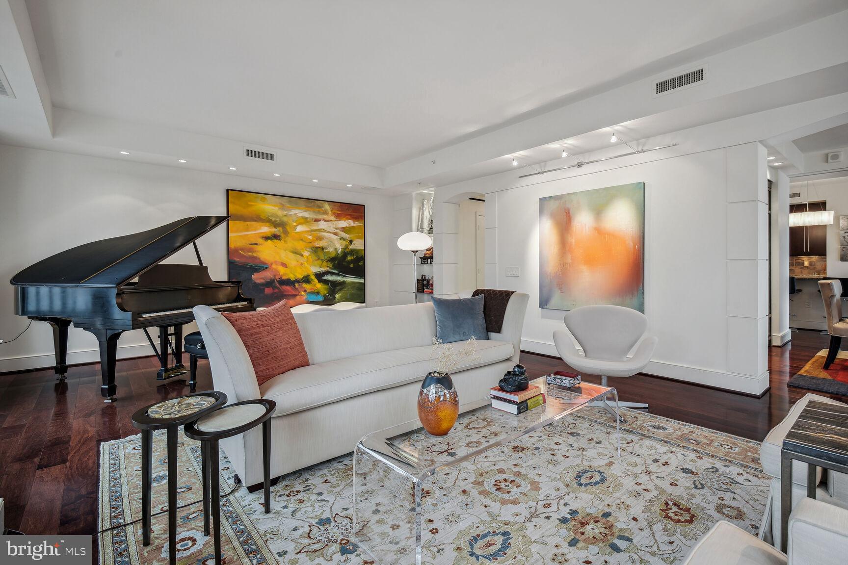 LIONSGATE - Residential