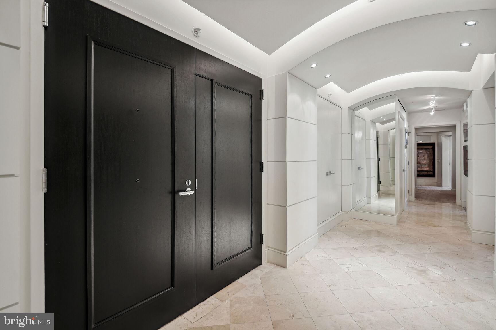 LIONSGATE - Residential